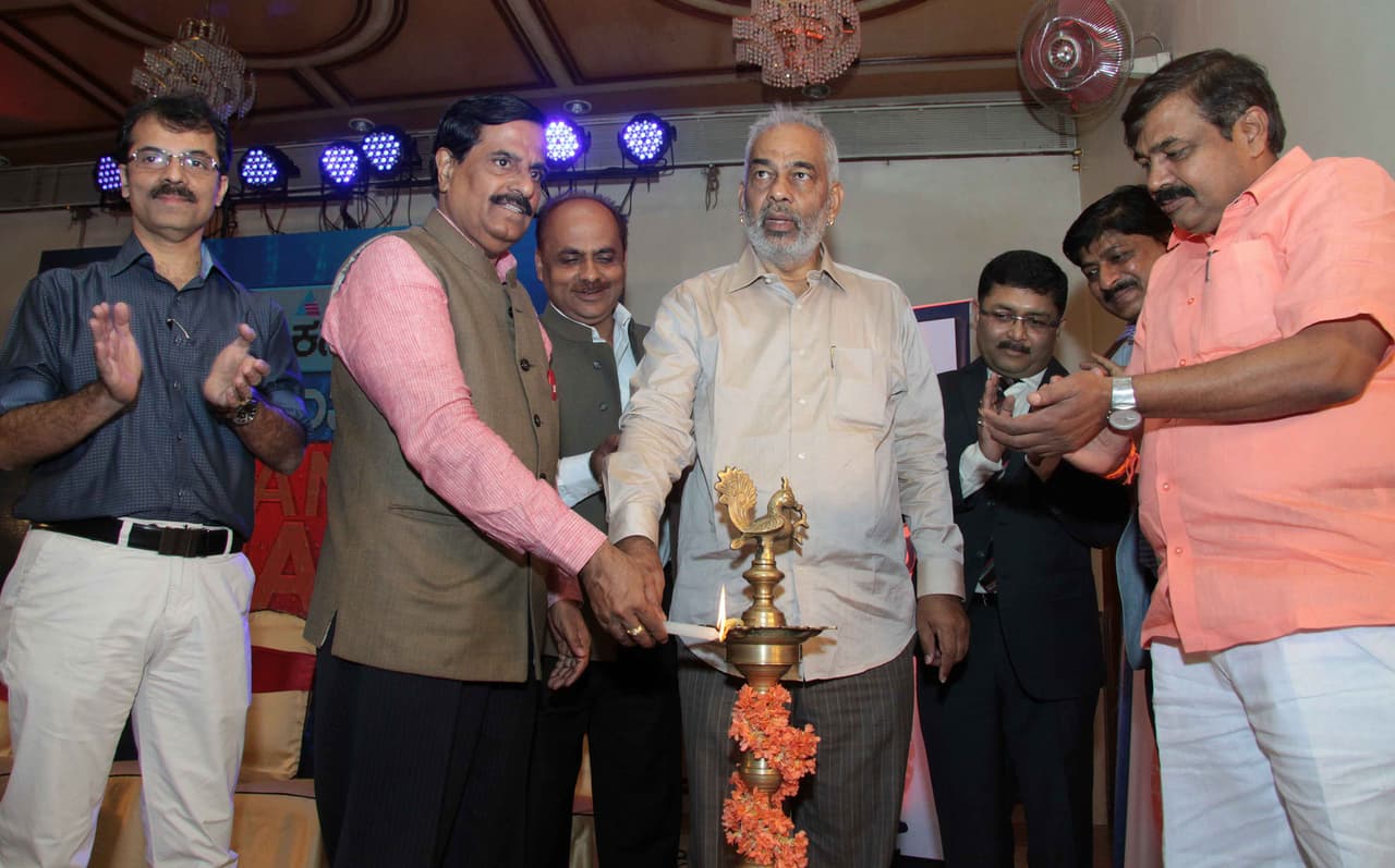 ಕನ್ನಡಪ್ರಭ ಮತ್ತು ಸುವರ್ಣನ್ಯೂಸ್ ನಂದಿನಿ ಮಿಲ್ಕ್ ಕಿರಿಯ ಸಂಪಾದಕ ಕನ್ನಡಪ್ರಭ ಮತ್ತು ಸುವರ್ಣನ್ಯೂಸ್ ನಂದಿನಿ ಮಿಲ್ಕ್ ಕಿರಿಯ ಸಂಪಾದಕ