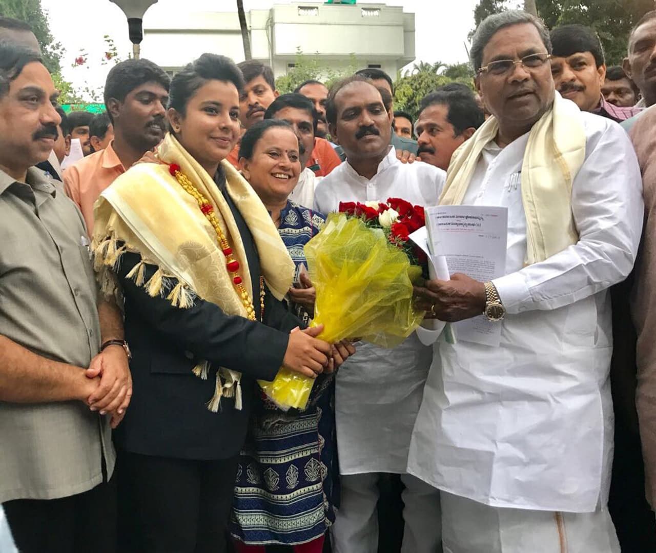 ಸ್ಟೂಡೆಂಟ್ಸ್ ಒಲಿಂಪಿಕ್ಸ್: ಸಹನಾ ಕುಲಕರ್ಣಿಗೆ ಸಿಎಂ ಅಭಿನಂದನೆ ಸ್ಟೂಡೆಂಟ್ಸ್ ಒಲಿಂಪಿಕ್ಸ್: ಸಹನಾ ಕುಲಕರ್ಣಿಗೆ ಸಿಎಂ ಅಭಿನಂದನೆ