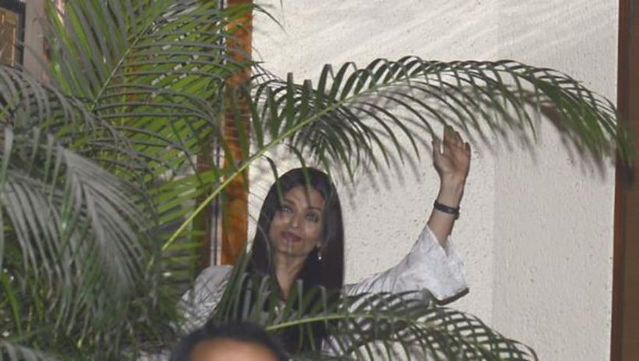 Inside Pics: Aishwarya Rai Bachchan’s birthday party Inside Pics: Aishwarya Rai Bachchan’s birthday party