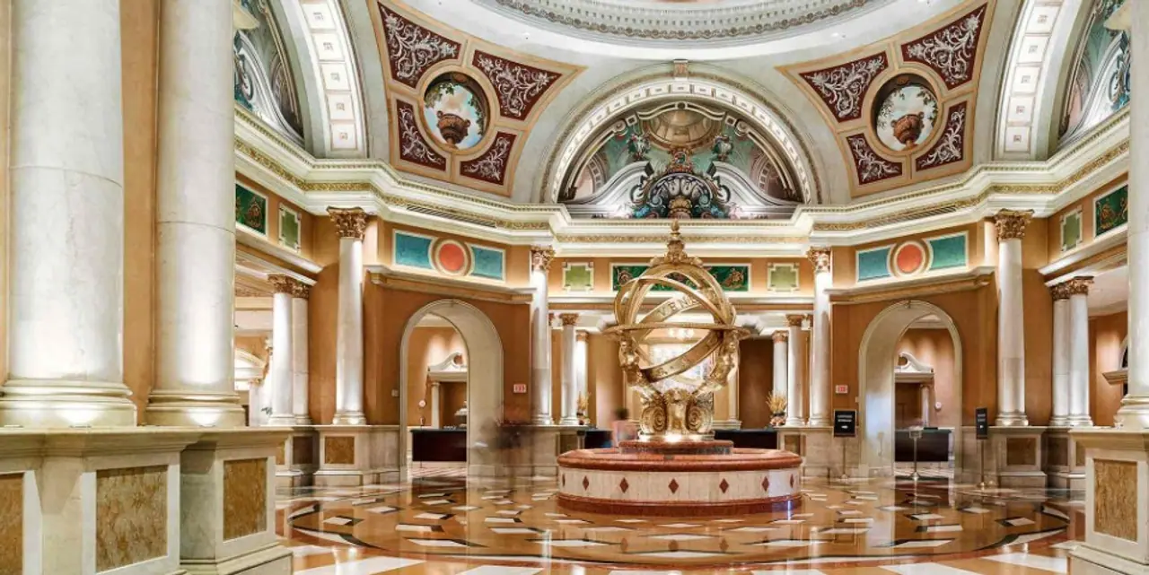 Viva Las Vegas: 5 ultra high end casino hotels that you must Viva Las Vegas: 5 ultra high end casino hotels that you must