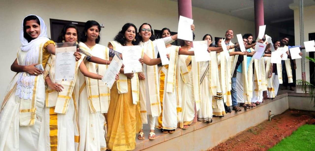 These new graduates in Kerala merrily broke a convention These new graduates in Kerala merrily broke a convention