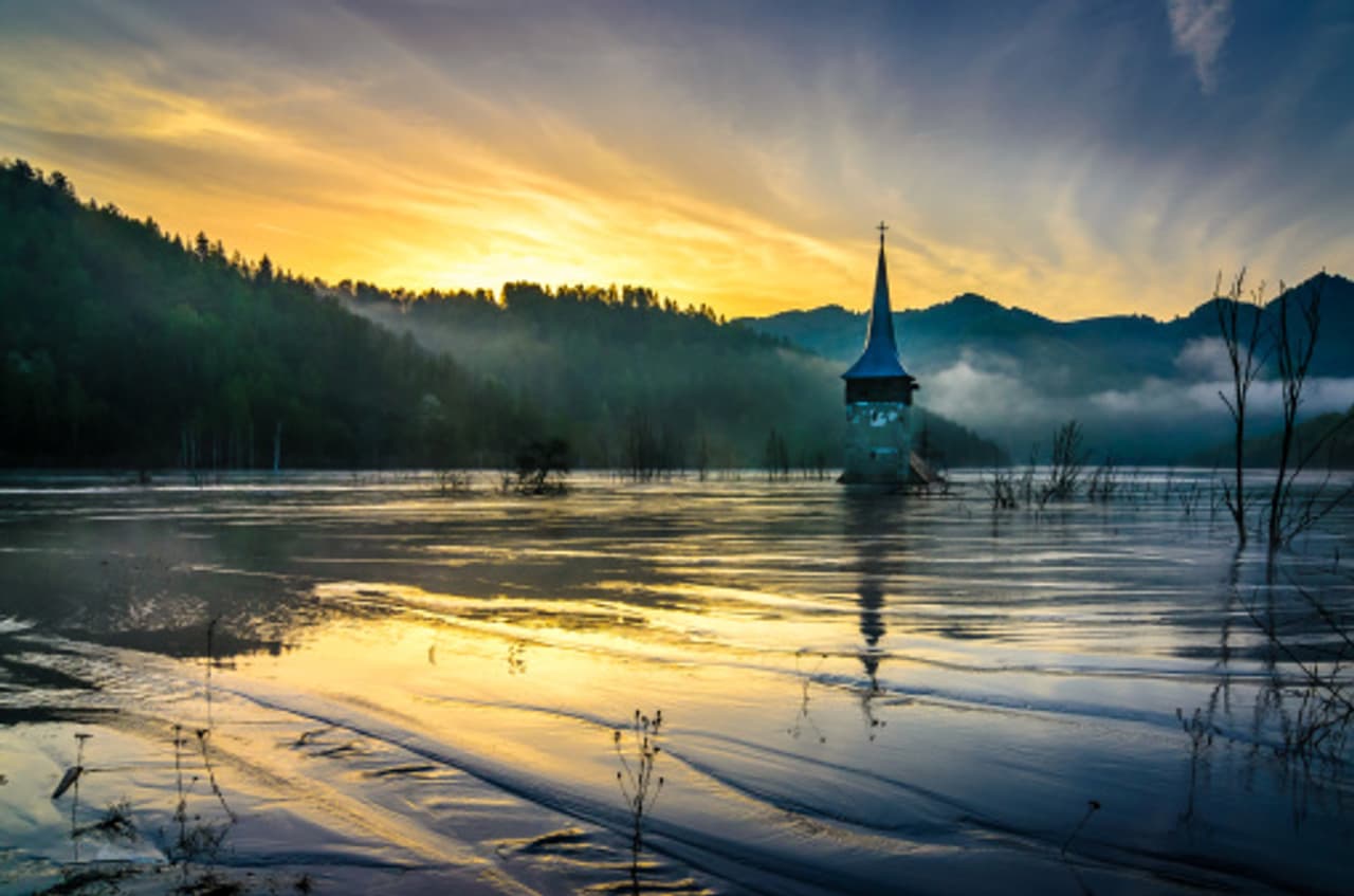 6 submerged churches around the world