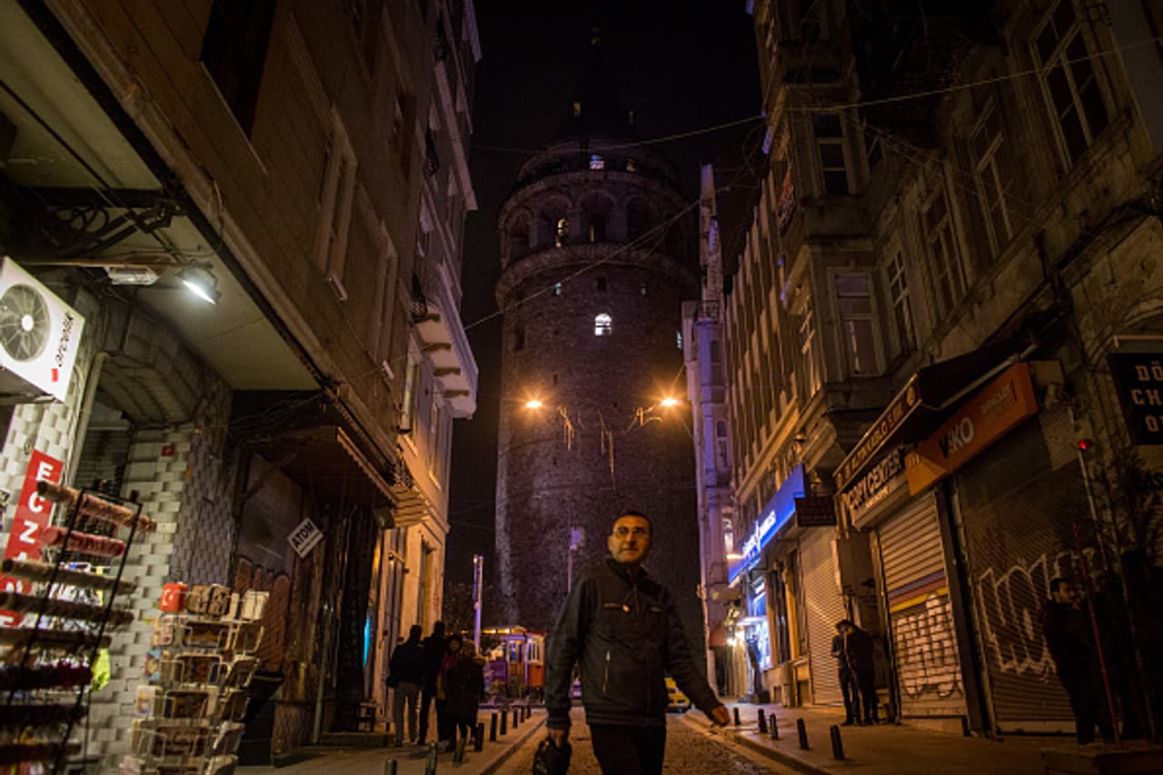 In pics: World observes Earth Hour In pics: World observes Earth Hour