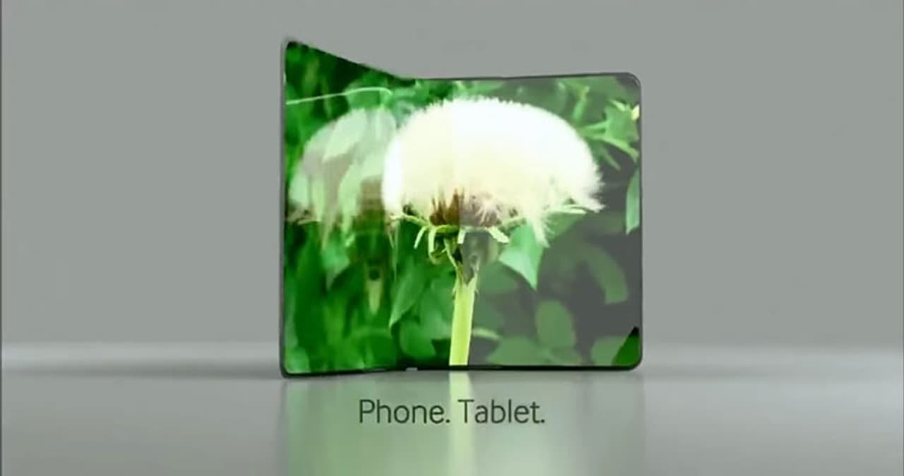 A look at iconic flip phones from the past A look at iconic flip phones from the past