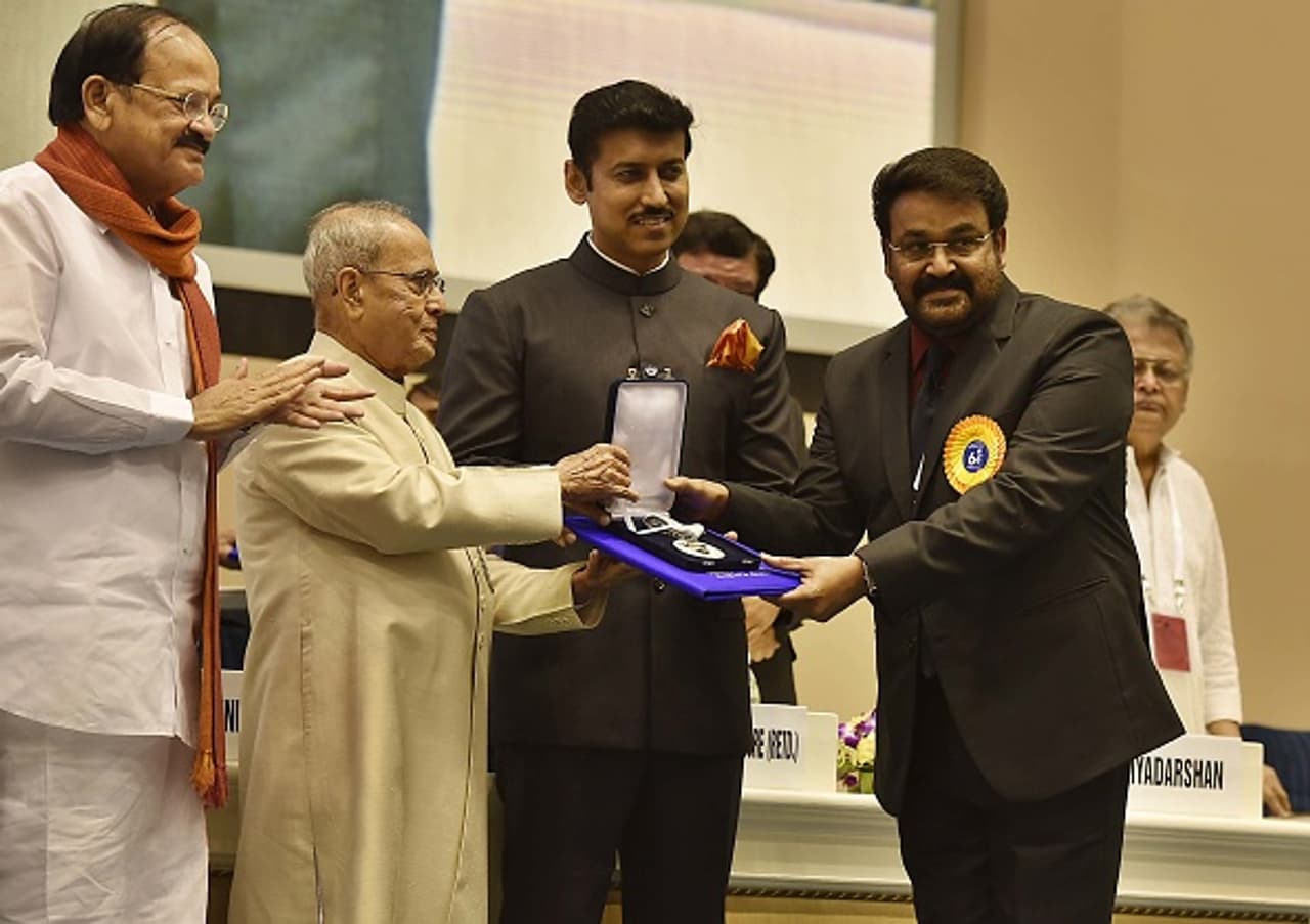 President presents National Film Awards 2017