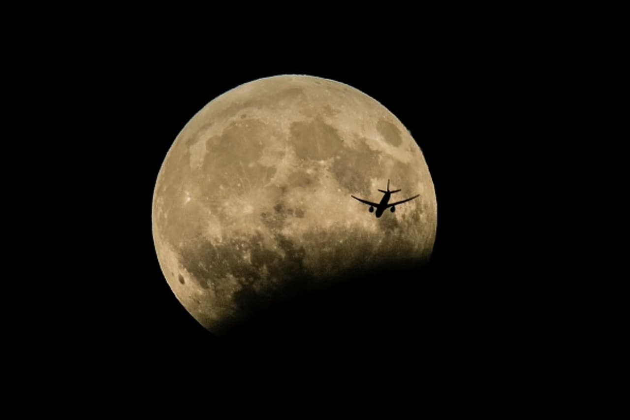 <p>The lunar eclipse will not be visible in India as penumbral eclipse will begin at 1:04 pm today. It will be at its peak at 3:13 pm and and end at 5:22 pm.&nbsp;</p>