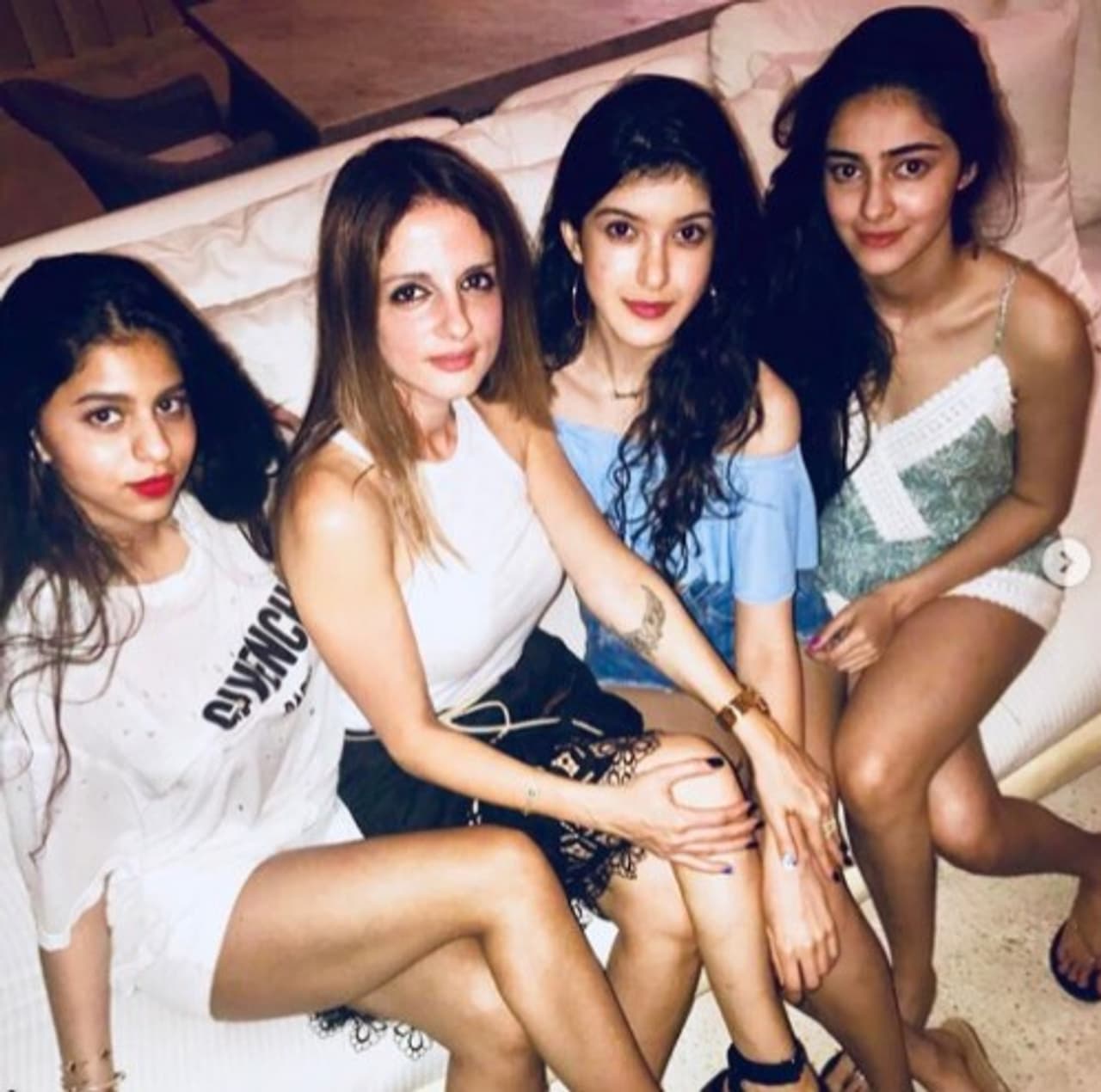 Inside pictures: Popular actresses at Shah Rukh's birthday Inside pictures: Popular actresses at Shah Rukh's birthday