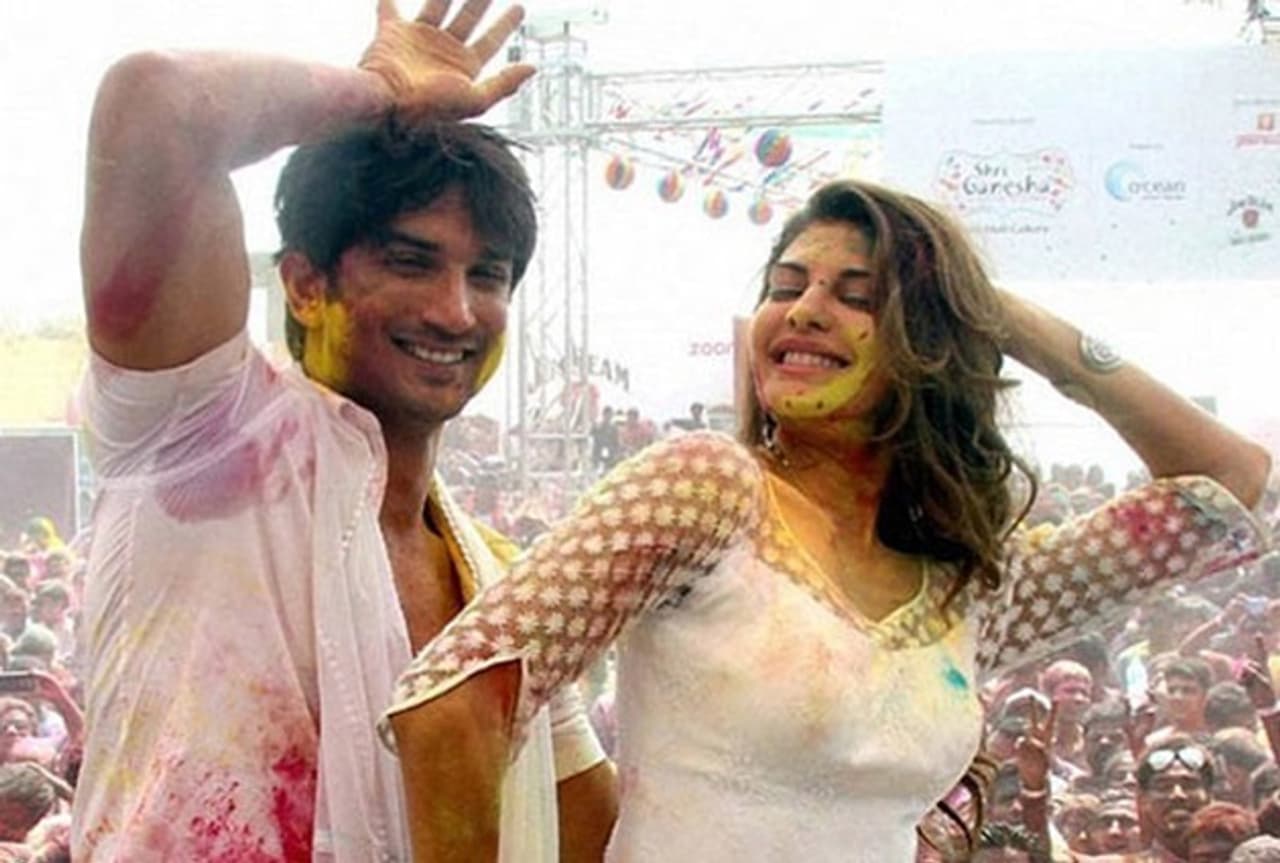 మన సెలబ్రిటీలు హోలీ ఎలా ఆడారో చూడండి మన సెలబ్రిటీలు హోలీ ఎలా ఆడారో చూడండి