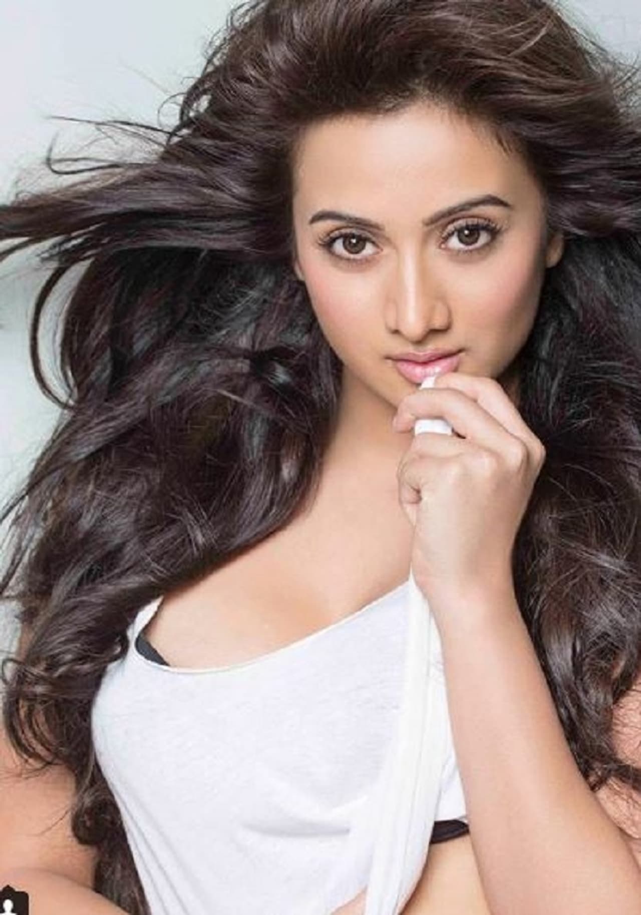 'ಪಿಯುಸಿ' ಚಿತ್ರದ ಮೂಲಕ ಕನ್ನಡ ಚಿತ್ರರಂಗಕ್ಕೆ ಪ್ರವೇಶಿಸಿದ ನಟಿ ಹರ್ಷಿಕಾ ಪೂಣಚ್ಚ. 'ಪಿಯುಸಿ' ಚಿತ್ರದ ಮೂಲಕ ಕನ್ನಡ ಚಿತ್ರರಂಗಕ್ಕೆ ಪ್ರವೇಶಿಸಿದ ನಟಿ ಹರ್ಷಿಕಾ ಪೂಣಚ್ಚ.