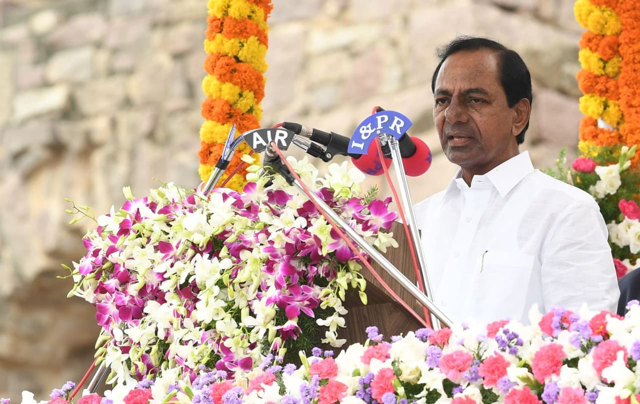 KCR hoists national Flag at Golconda Fort KCR hoists national Flag at Golconda Fort