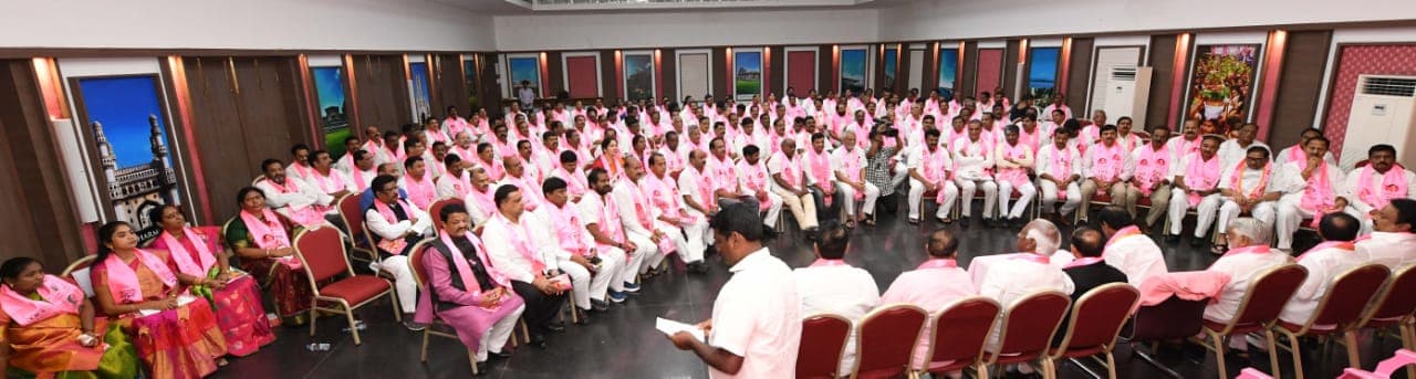 kcr meeting with mps and mlas in hyderabad