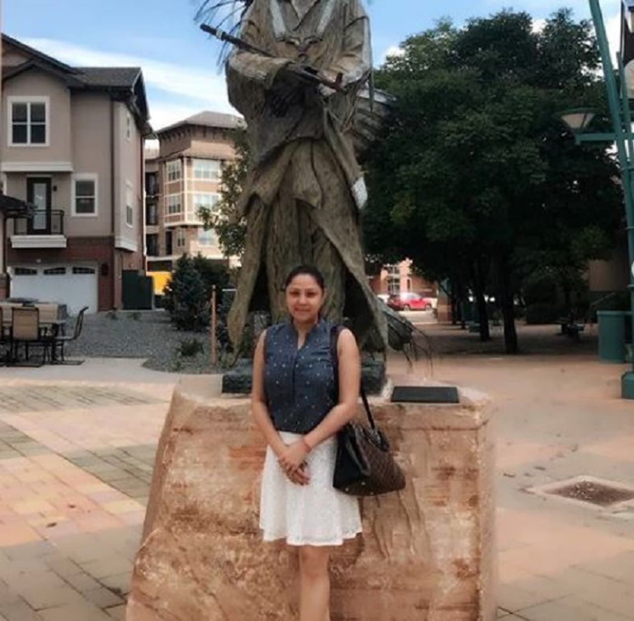 ಎರಡೂ ಮಕ್ಕಳ ತಾಯಿಯಾದರೂ ಬಳಕುವ ಬಳ್ಳಿಯಂತಿದ್ದಾರೆ ಪ್ರಿಯಾಂಕ! ಎರಡೂ ಮಕ್ಕಳ ತಾಯಿಯಾದರೂ ಬಳಕುವ ಬಳ್ಳಿಯಂತಿದ್ದಾರೆ ಪ್ರಿಯಾಂಕ!