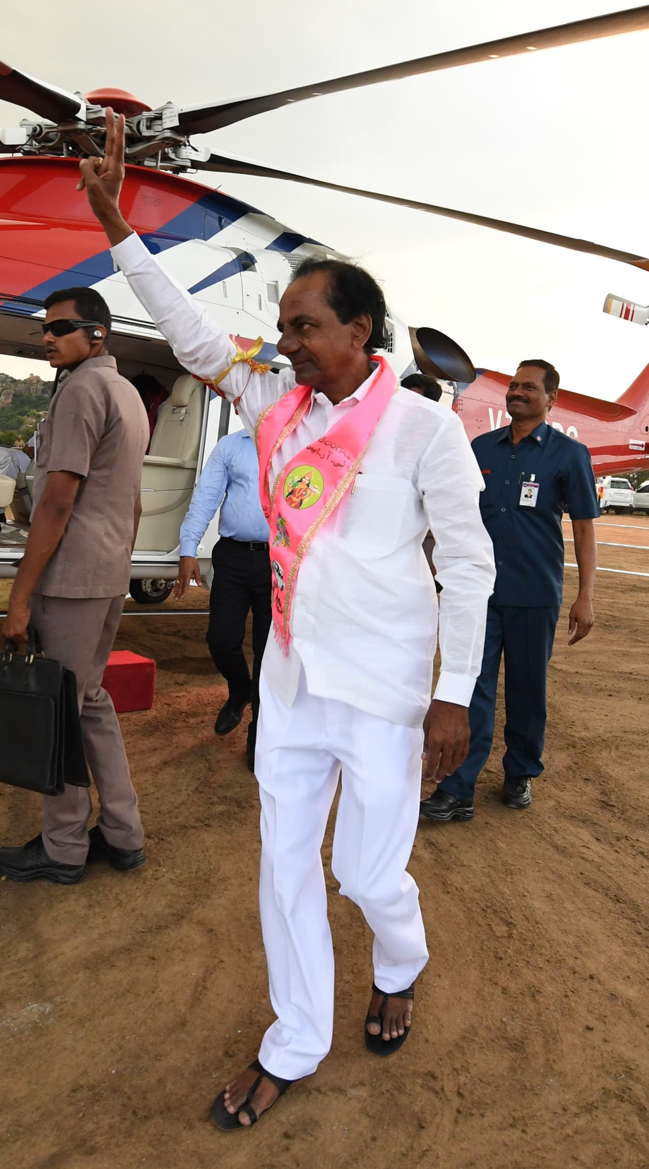 వనపర్తి సభలో కేసిఆర్ వనపర్తి సభలో కేసిఆర్