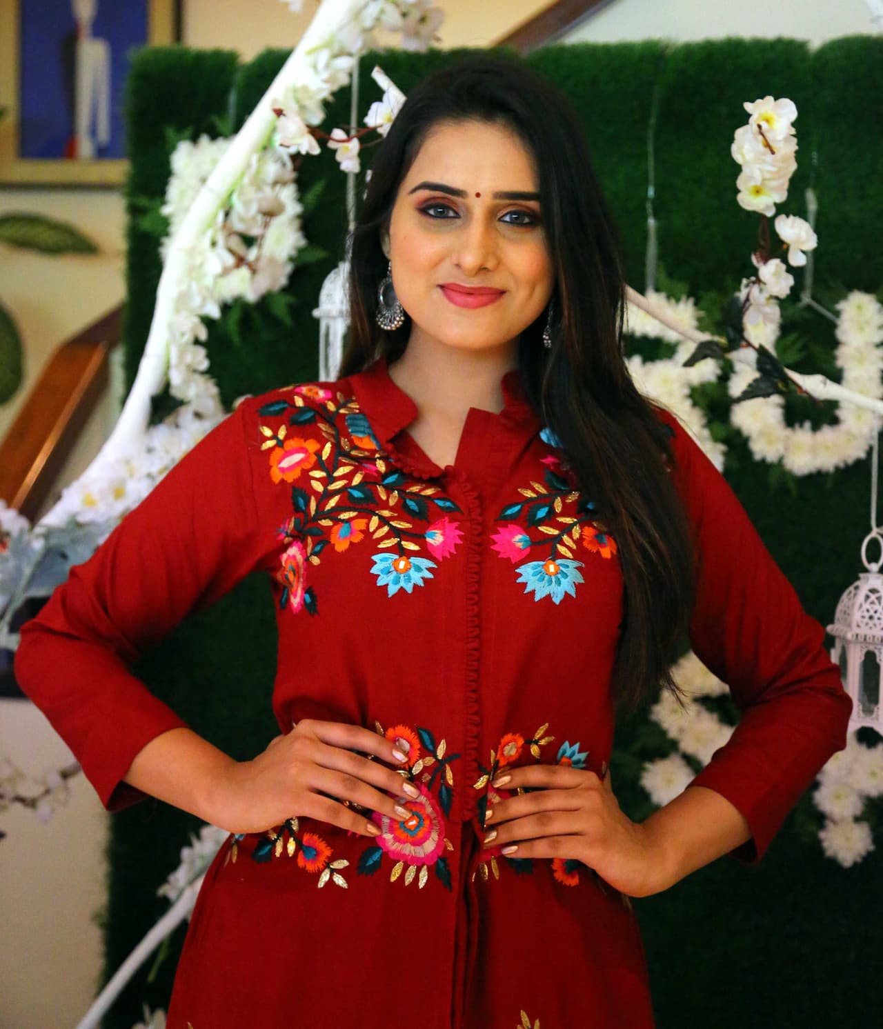 డీ ట్రంక్ షోను ప్రారంభించిన తార నికిత చతుర్వేది (ఫొటోలు) డీ ట్రంక్ షోను ప్రారంభించిన తార నికిత చతుర్వేది (ఫొటోలు)