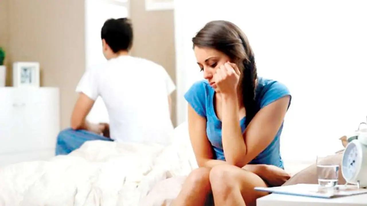 <p>ಸಾಮಾನ್ಯವಾಗಿ ಮಧುಮೇಹ, ಅಧಿಕ ರಕ್ತದೊತ್ತಡ, ಥೈರಾಯ್ಡ್, ಹೆಚ್ಚು ಔಷಧಿಗಳನ್ನು ಸೇವಿಸುವುದು, ಆಲ್ಕೊಹಾಲ್ ಸೇವನೆಯಿಂದ ಶೀಘ್ರ ಸ್ಖಲನ ಉಂಟಾಗುತ್ತದೆ. ಈ ಸಮಸ್ಯೆ ಮುಂದುವರಿದರೆ, ಖಂಡಿತವಾಗಿಯೂ ಲೈಂಗಿಕ ತಜ್ಞರನ್ನು ಭೇಟಿ ಮಾಡಿ. ಇದಲ್ಲದೆ, ಕೆಲವು ಮನೆಮದ್ದುಗಳೊಂದಿಗೆ ಈ ಸಮಸ್ಯೆಯನ್ನು ನಿವಾರಿಸಬಹುದು.</p> <p>ಸಾಮಾನ್ಯವಾಗಿ ಮಧುಮೇಹ, ಅಧಿಕ ರಕ್ತದೊತ್ತಡ, ಥೈರಾಯ್ಡ್, ಹೆಚ್ಚು ಔಷಧಿಗಳನ್ನು ಸೇವಿಸುವುದು, ಆಲ್ಕೊಹಾಲ್ ಸೇವನೆಯಿಂದ ಶೀಘ್ರ ಸ್ಖಲನ ಉಂಟಾಗುತ್ತದೆ. ಈ ಸಮಸ್ಯೆ ಮುಂದುವರಿದರೆ, ಖಂಡಿತವಾಗಿಯೂ ಲೈಂಗಿಕ ತಜ್ಞರನ್ನು ಭೇಟಿ ಮಾಡಿ. ಇದಲ್ಲದೆ, ಕೆಲವು ಮನೆಮದ್ದುಗಳೊಂದಿಗೆ ಈ ಸಮಸ್ಯೆಯನ್ನು ನಿವಾರಿಸಬಹುದು.</p>