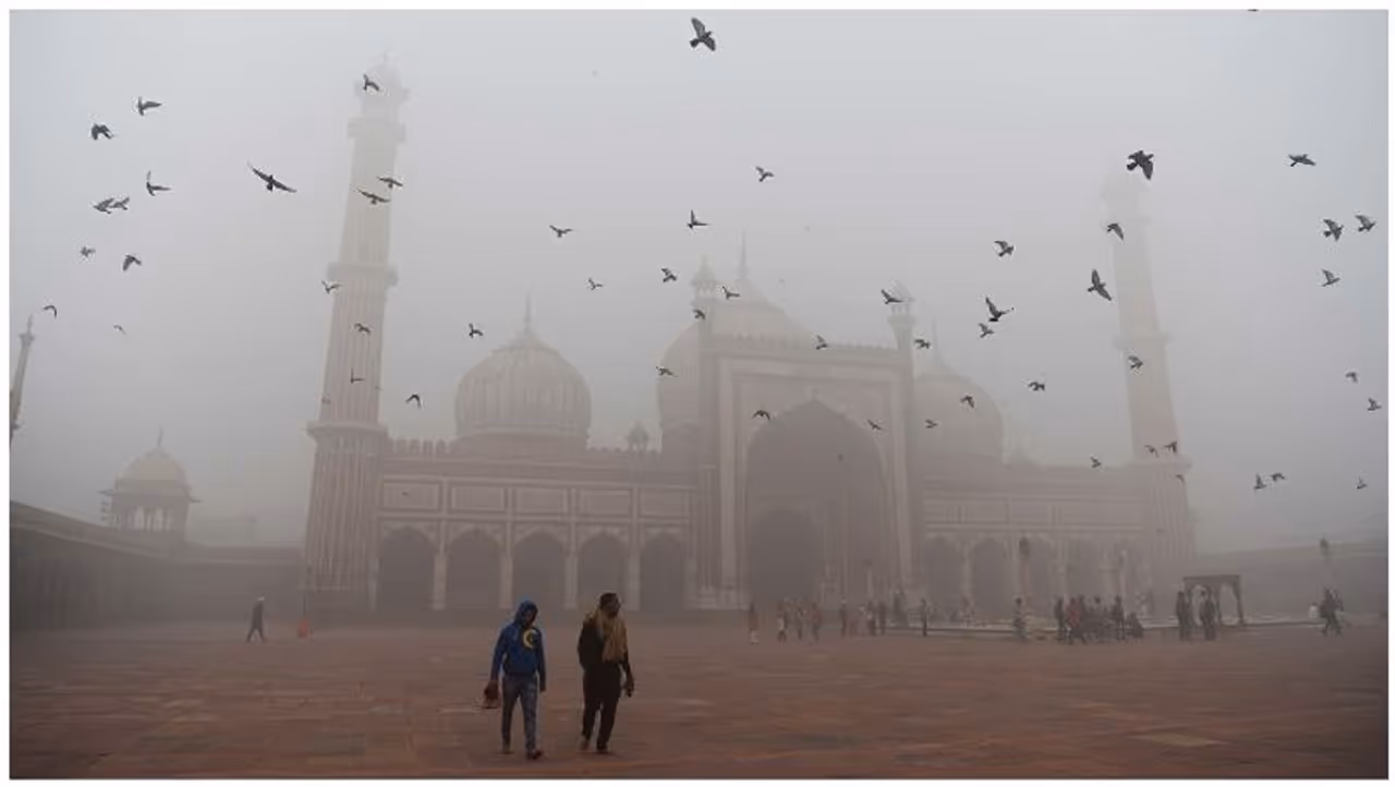 Severe Cold Tightens Grip on Delhi NCR Severe Cold Tightens Grip on Delhi NCR