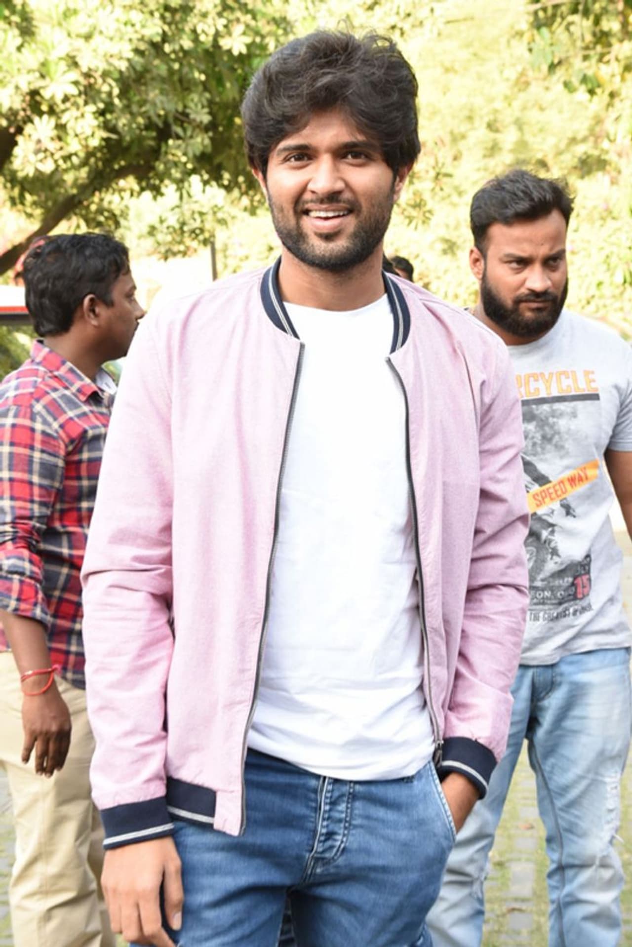 టాక్సీవాలా సక్సెస్ సంబరాలు (ఫొటోలు) టాక్సీవాలా సక్సెస్ సంబరాలు (ఫొటోలు)