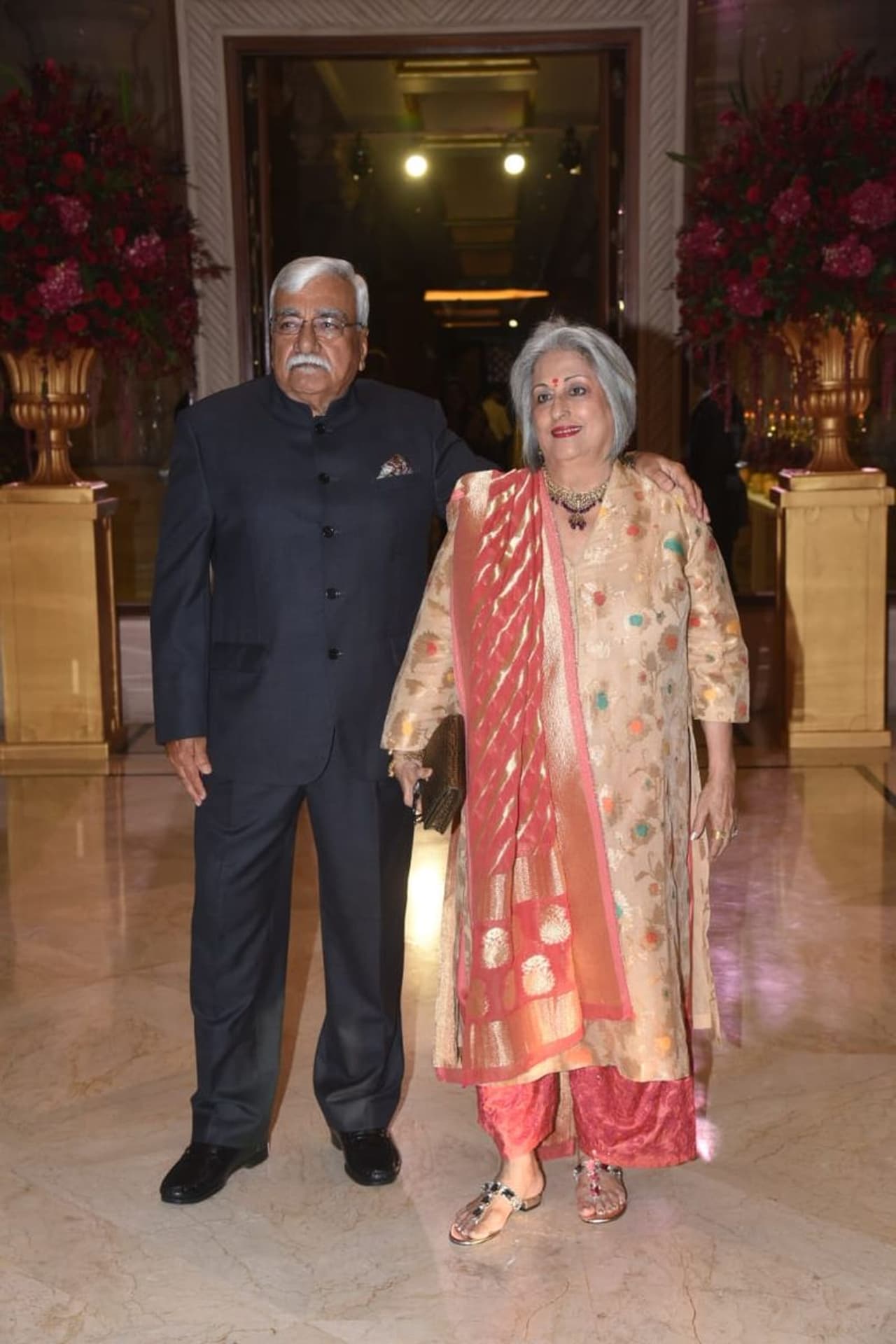 ದೀಪಿಕಾ ರಣವೀರ್ ಆರತಕ್ಷತೆಯಲ್ಲಿ ಅತಿಥಿಗಳು ದೀಪಿಕಾ ರಣವೀರ್ ಆರತಕ್ಷತೆಯಲ್ಲಿ ಅತಿಥಿಗಳು