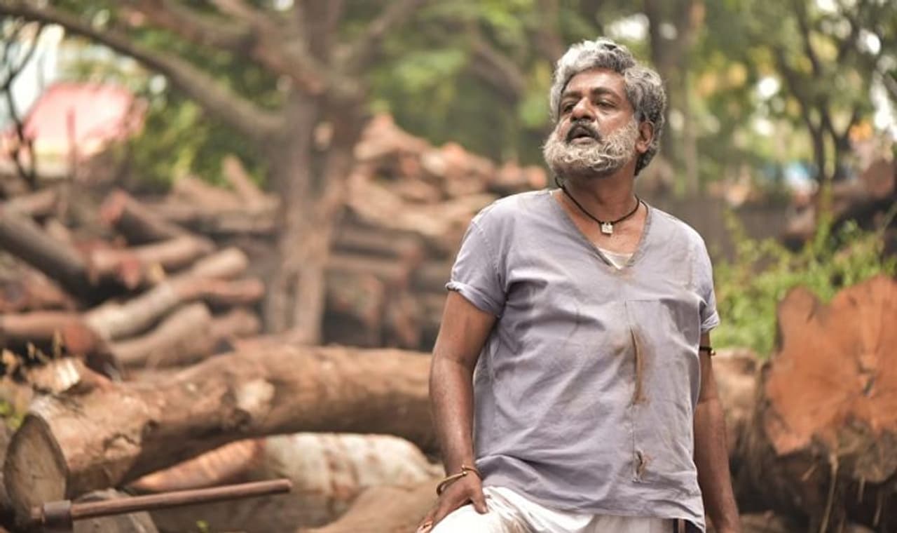 ವಿಶಿಷ್ಟ ಗೆಟಪ್‌ನಲ್ಲಿ ನಿರ್ದೇಶಕ ಯೋಗರಾಜ್ ಭಟ್