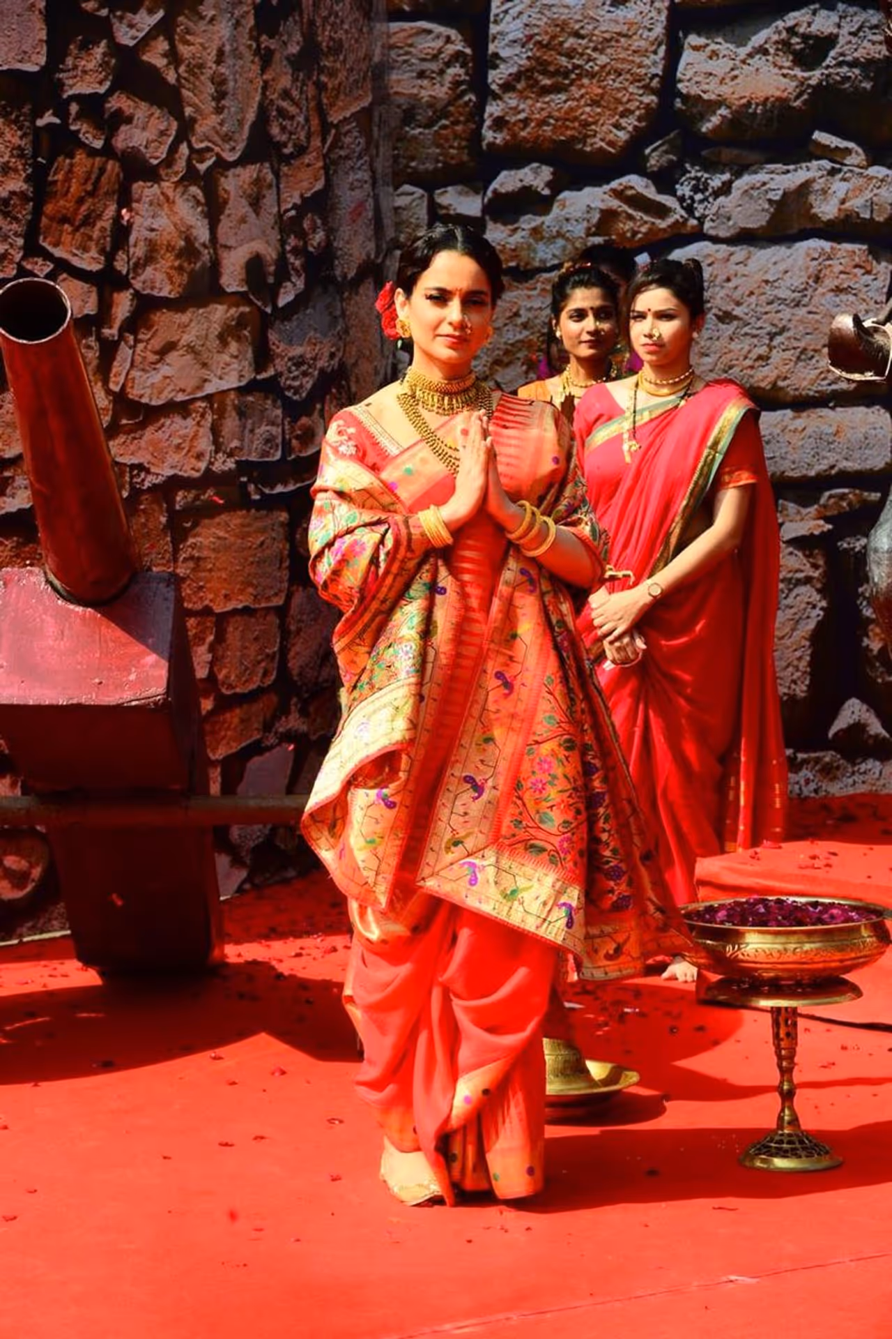 Manikarnika The Queen of Jhansi is directed by Radha Krishna Jagarlamudi, Manikarnika: The Queen of Jhansi stars Kangana Ranaut, Atul Kulkarni, Jisshu Sengupta, Suresh Oberoi, Danny Denzongpa, Ankita Lokhande and Yash Tonk among others.