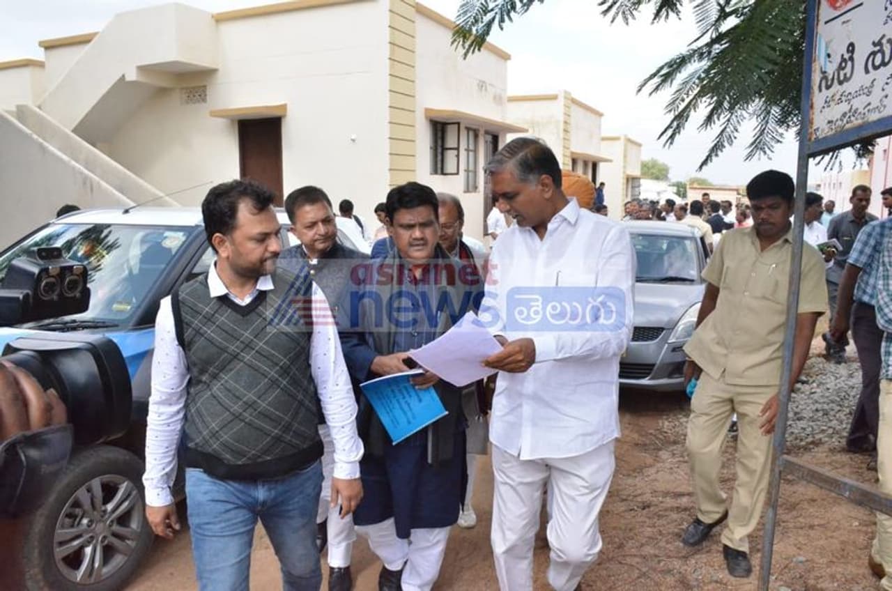 ఇబ్రహింపుర్ అభివృద్ది చూసి ఫిదా అయిన ఎమ్మెల్యే, ఎమ్మెల్సీలను ఇబ్రహింపుర్ అభివృద్ది చూసి ఫిదా అయిన ఎమ్మెల్యే, ఎమ్మెల్సీలను