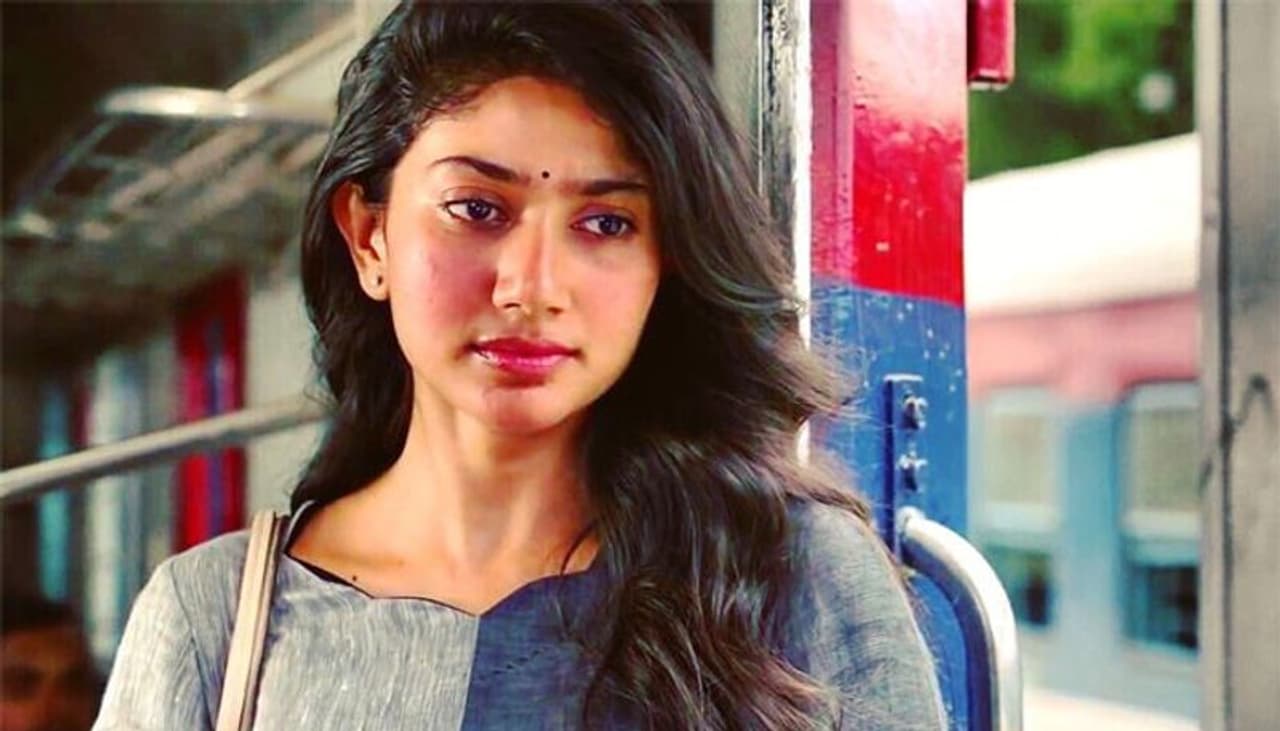 <p>Sai Pallavi made her mark in the industry with Premam and Kali. During a Twitter chat with her fans, she shared her wedding plans. <br /> </p> <p>Sai Pallavi made her mark in the industry with Premam and Kali. During a Twitter chat with her fans, she shared her wedding plans. <br /> </p>