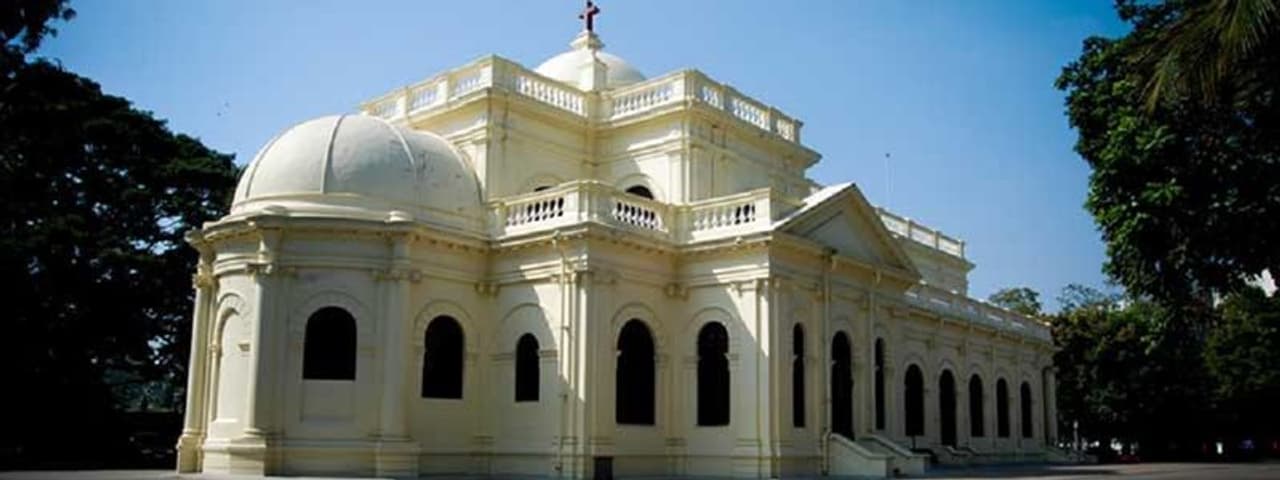 ಮಾರ್ಕ್ಸ್ ಕ್ಯಾಥೆಡ್ರಲ್, ಎಂಜಿ ರಸ್ತೆ ಮಾರ್ಕ್ಸ್ ಕ್ಯಾಥೆಡ್ರಲ್, ಎಂಜಿ ರಸ್ತೆ