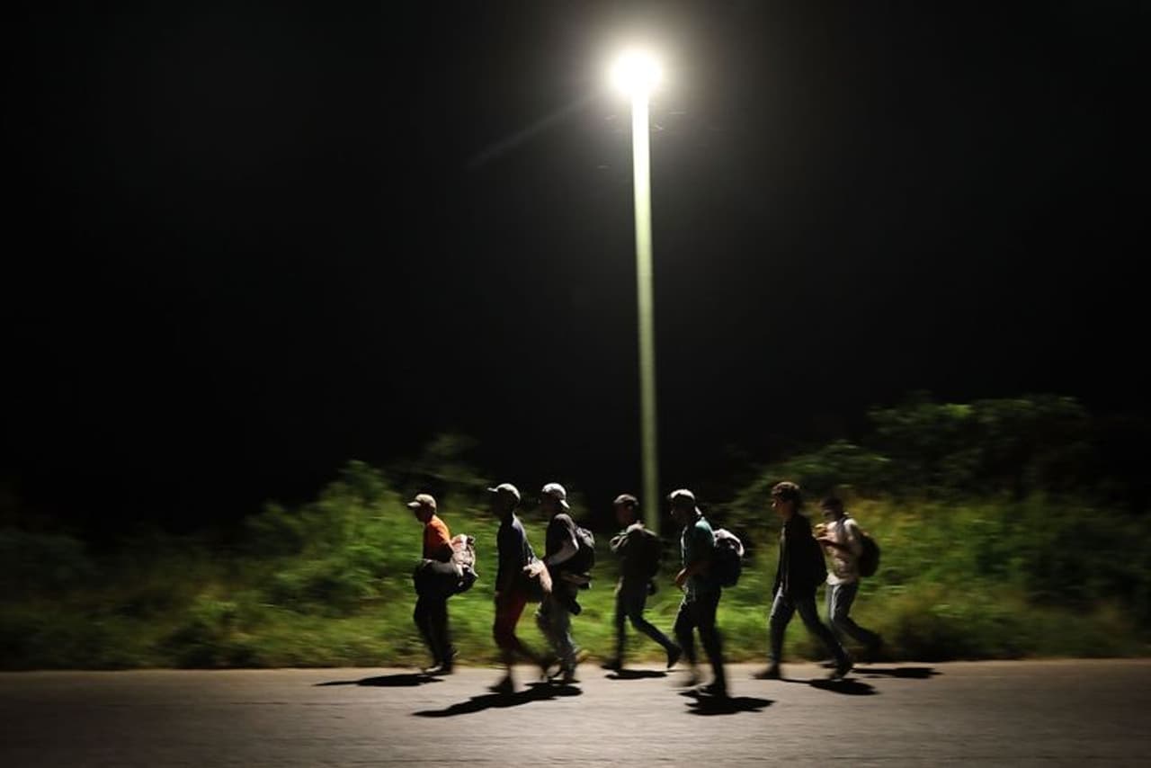 അമേരിക്ക മെക്സിക്കോ അതിര്ത്തിയിലെ അഭയാര്ത്ഥി പ്രതിസന്ധി അമേരിക്ക മെക്സിക്കോ അതിര്ത്തിയിലെ അഭയാര്ത്ഥി പ്രതിസന്ധി