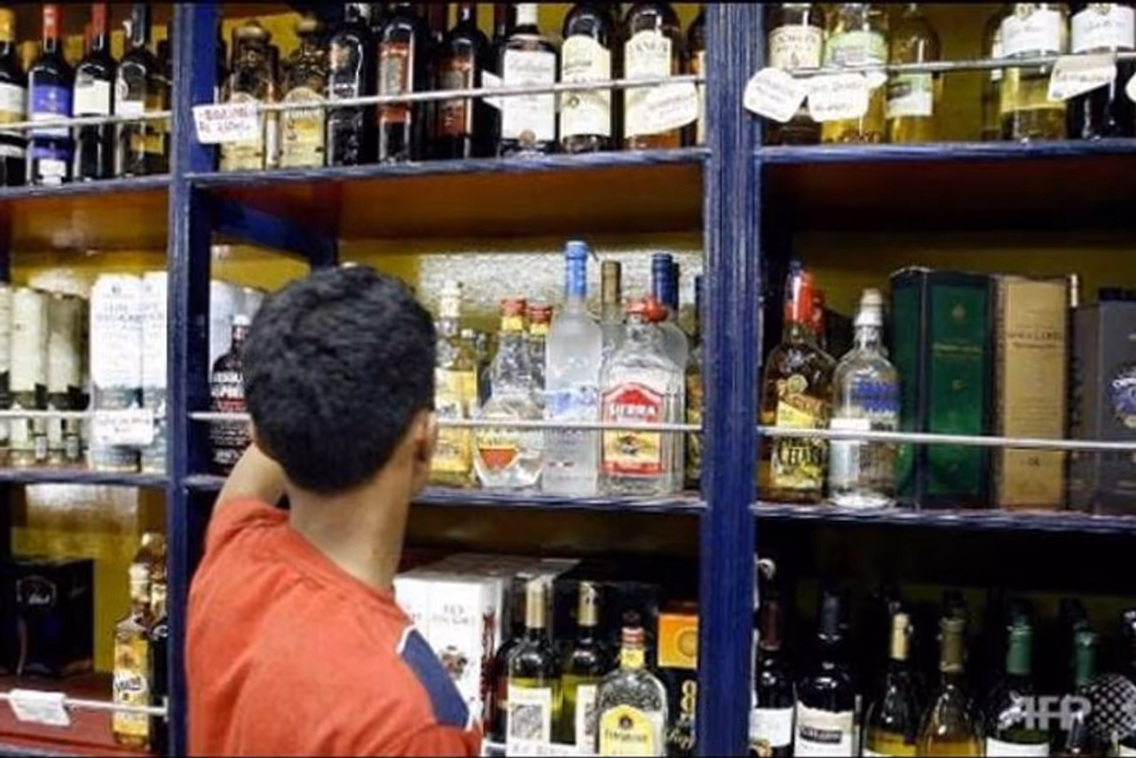 liquor prices drop in andhra pradesh