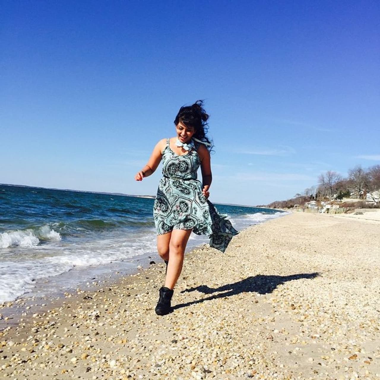 ప్రస్తుతం సౌత్ లో బిజీ బిజీగా అవకాశాలు అందుకుంటున్న హీరోయిన్స్ లో అంజలి ఒకరు ప్రస్తుతం సౌత్ లో బిజీ బిజీగా అవకాశాలు అందుకుంటున్న హీరోయిన్స్ లో అంజలి ఒకరు