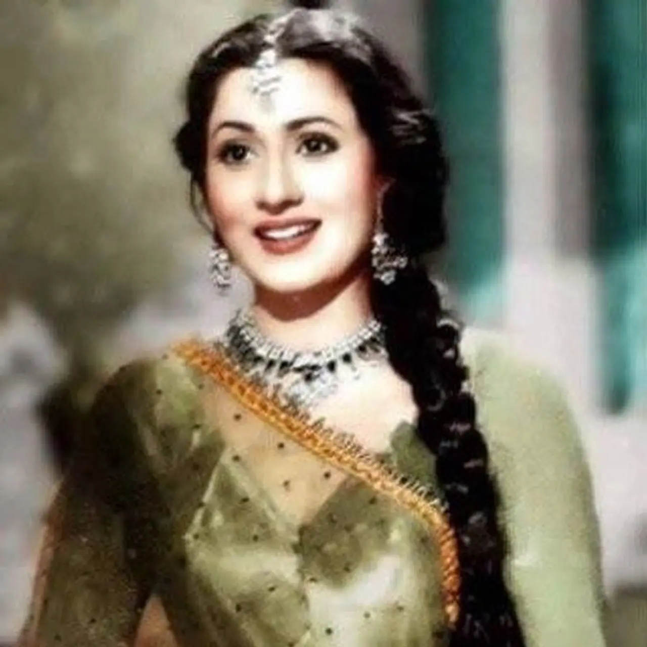 आज गूगल ने अपना डूडल बॉलीवुड की सबसे खूबसूरत रह चुकी अभिनेत्री मधुबाला का बनाया है। आज गूगल ने अपना डूडल बॉलीवुड की सबसे खूबसूरत रह चुकी अभिनेत्री मधुबाला का बनाया है।