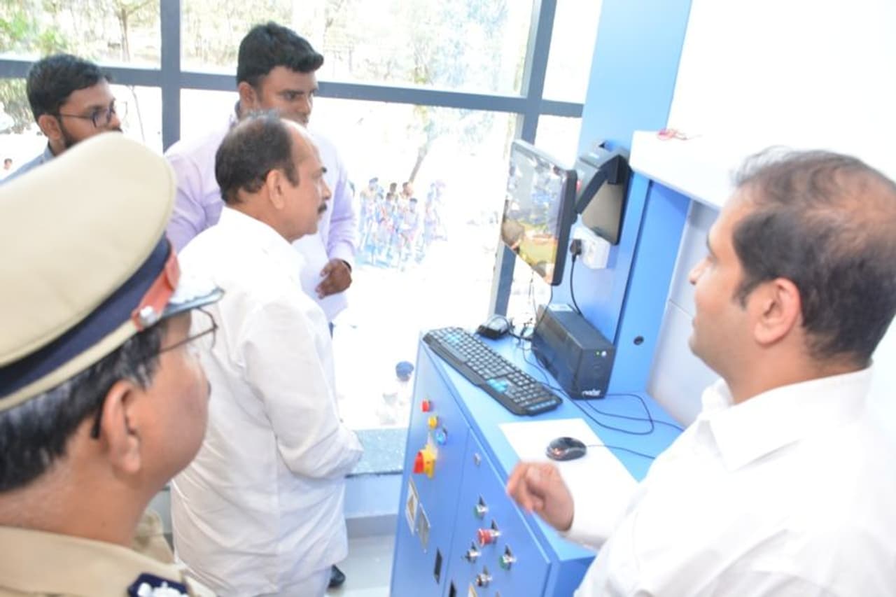 రాచకొండ పోలీస్ కమీషనర్ కార్యాలయాన్ని ప్రారంభించిన హోంమంత్రి (ఫోటోలు)