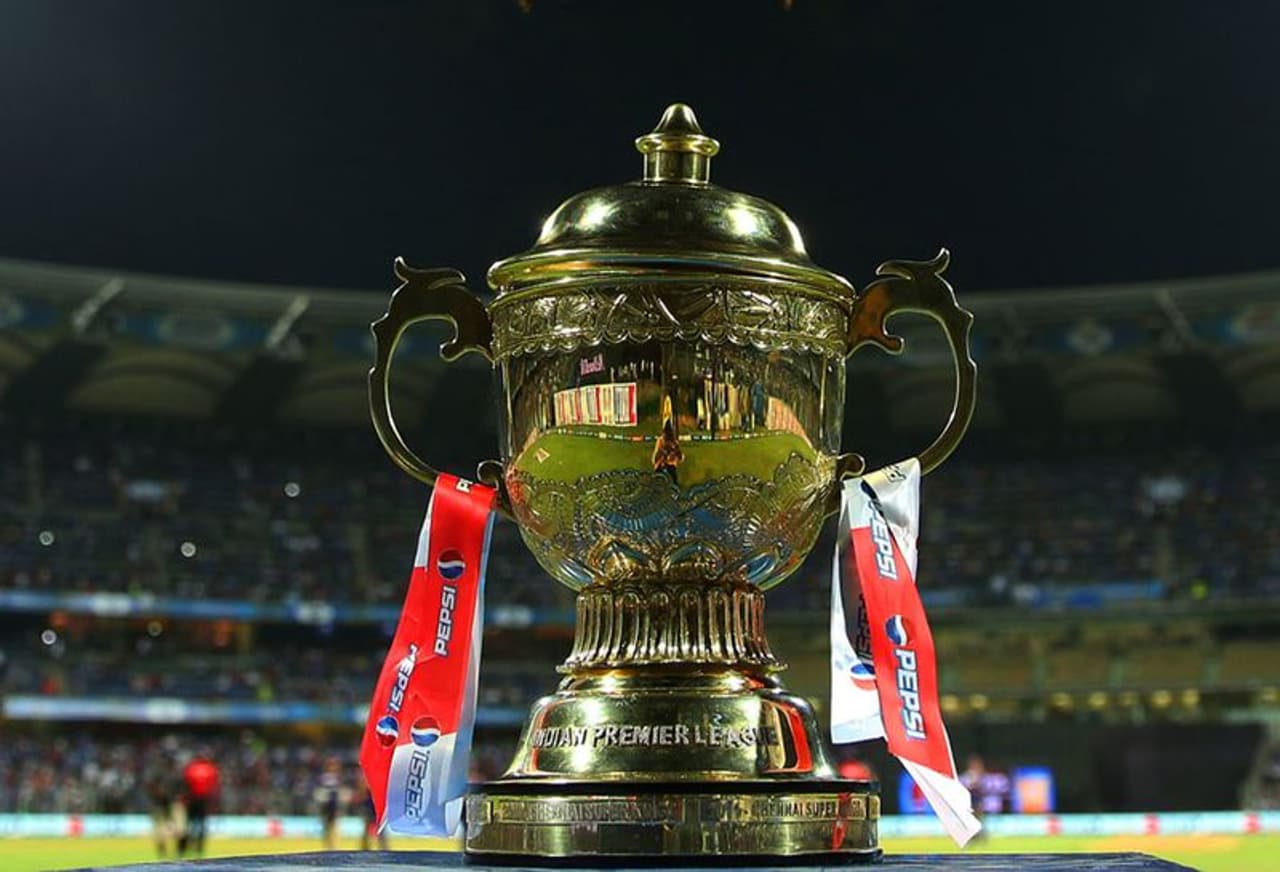 <p>The Indian Premier League 2021 is in the headlines, not just on its excellent gameplay but also because it is being played in India when the nation struggles with the second wave of the COVID 19 pandemic. Consequently, it has led to a few players getting concerned and pondering pull out.</p>