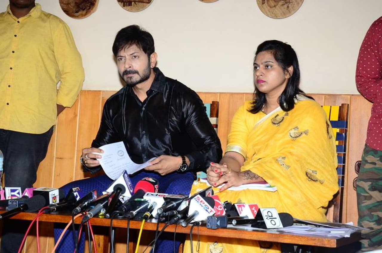 కౌశల్ ప్రెస్ మీట్ ఫొటోస్ కౌశల్ ప్రెస్ మీట్ ఫొటోస్