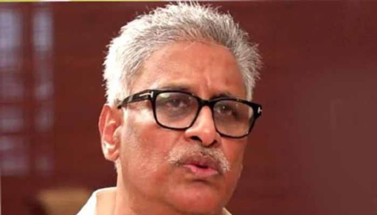 మాజీ మంత్రి, వైసీపీ నేత దగ్గుబాటి వెంకటేశ్వరరావు బీజేపీలో చేరే అవకాశం ఉందనే ప్రచారం సాగుతోంది. వైసీపీలో పరిస్థితులు అనుకూలంగా లేనందున ఆయన కమలం గూటికి వెళ్లే అవకాశాలు మెండుగా ఉన్నాయని అంటున్నారు.