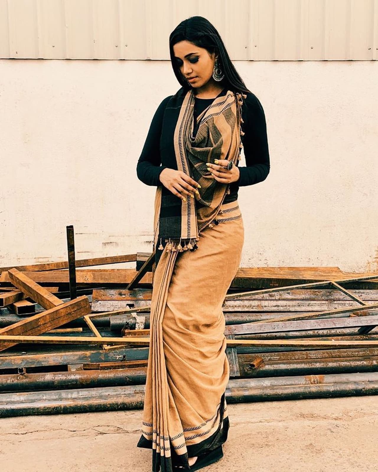 సాయి ధరం తేజ్ 'చిత్రలహరి' పోరి సాయి ధరం తేజ్ 'చిత్రలహరి' పోరి