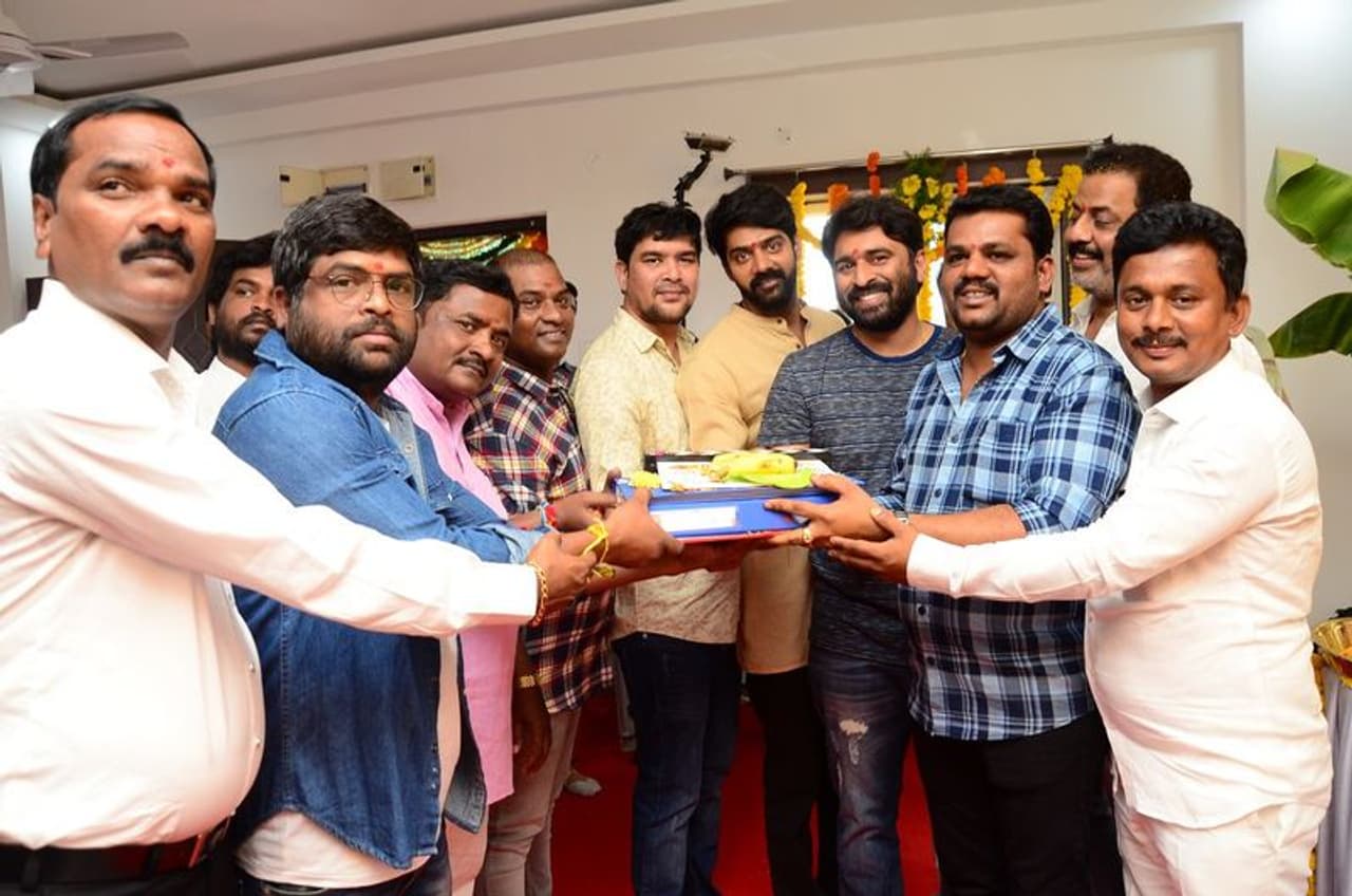 నవీన్ చంద్ర కొత్త సినిమా ఓపెనింగ్ ఫోటోలు నవీన్ చంద్ర కొత్త సినిమా ఓపెనింగ్ ఫోటోలు