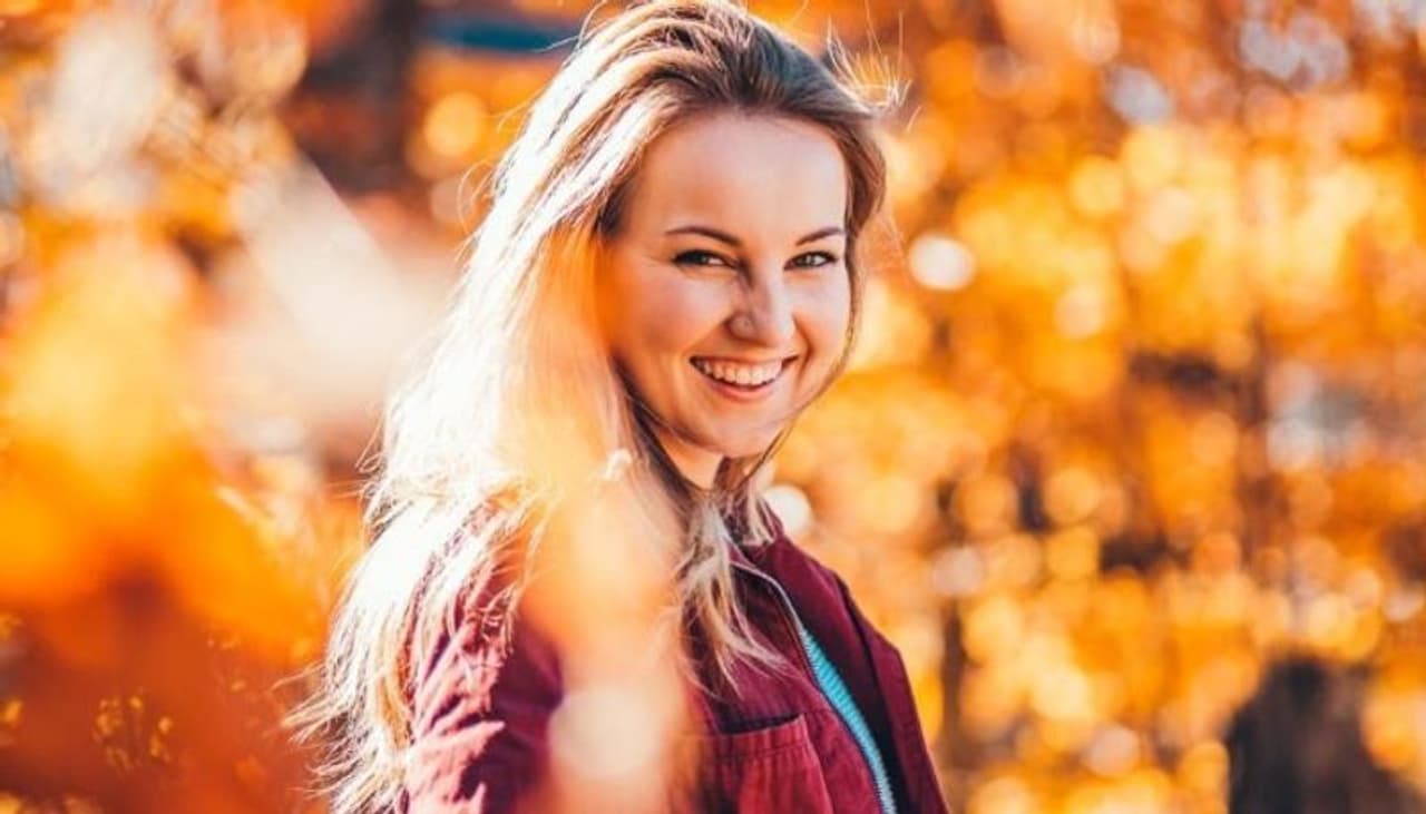 <p>What do movie stars, media persons, television actors and other celebrities have in common? No, it's not fair skin or the perfect figure. It's well aligned, peculiarly sharp white teeth. They have no stains, no discolouration and no kind of deformities. So how is it that they have the perfect smile?</p>