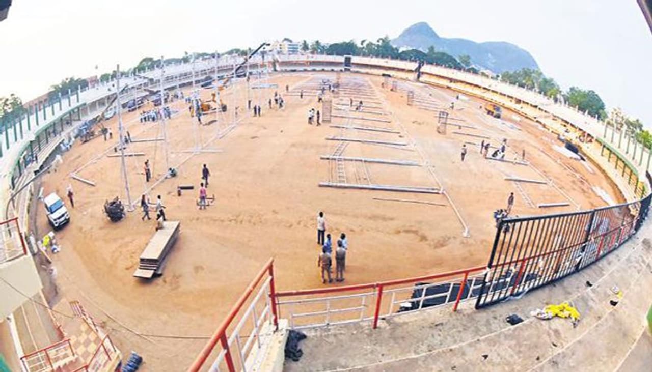 జగన్ ప్రమాణ స్వీకారోత్సవ ఏర్పాట్లు జగన్ ప్రమాణ స్వీకారోత్సవ ఏర్పాట్లు