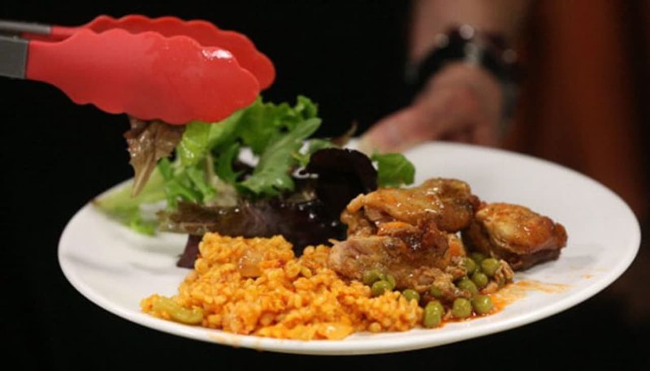 <p>ರಂಜಾನ್ ಮಾಸದಲ್ಲಿ ಆಹಾರದ ಸಮಯ ಮತ್ತು ನಿದ್ದೆ ಬದಲಾವಣೆಯಿಂದ ಆರೋಗ್ಯದ ಮೇಲೆ ಪರಿಣಾಮ ಬೀರಬಹುದು. ಆದ್ದರಿಂದ ಈ ತಿಂಗಳು ಕೆಲವು ಮುನ್ನೆಚ್ಚರಿಕೆಗಳನ್ನು ತೆಗೆದುಕೊಳ್ಳಬೇಕು.&nbsp;ಇದರಿಂದ ಆರೋಗ್ಯವಾಗಿರುತ್ತೀರಿ ಮತ್ತು &nbsp;ಉಪವಾಸ ಚೆನ್ನಾಗಿ ನೆರವೇರುತ್ತದೆ. ಯಾವ ಮುನ್ನೆಚ್ಚರಿಕೆಗಳನ್ನು ತೆಗೆದುಕೊಳ್ಳಬೇಕು ಎಂಬುದನ್ನು ಅರಿಯಿರಿ..&nbsp;</p>