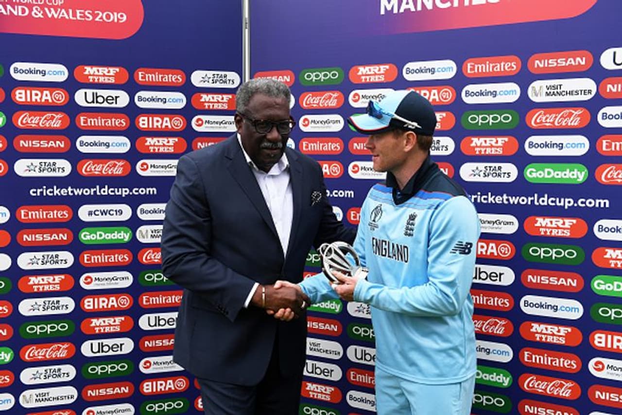 ওয়েস্ট ইন্ডিজ ক্রিকেটের ইতিহাসে অন্যতম সফল অধিনায়ক ক্লাইভ লয়েড ওয়েস্ট ইন্ডিজ ক্রিকেটের ইতিহাসে অন্যতম সফল অধিনায়ক ক্লাইভ লয়েড