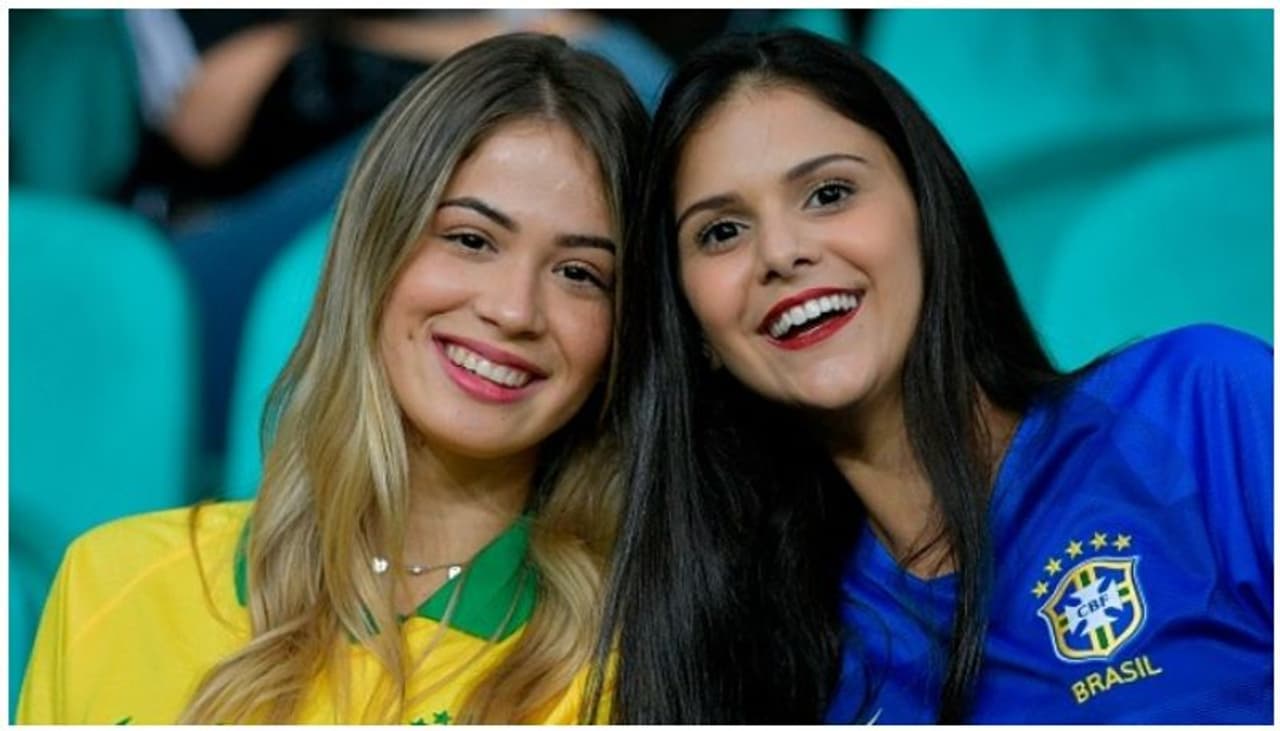 വെനെസ്വേലയ്ക്കെതിരായ മത്സരം തുടങ്ങിയപ്പോള് തന്നെ ബ്രസീല് ആരാധകര് ആവേശത്തിലായി. സ്വന്തം മണ്ണിലാണ് ബ്രസീല് കളിക്കാനിറങ്ങിയതെന്നത് ആവേശം കൂട്ടി. വെനെസ്വേലയ്ക്കെതിരായ മത്സരം തുടങ്ങിയപ്പോള് തന്നെ ബ്രസീല് ആരാധകര് ആവേശത്തിലായി. സ്വന്തം മണ്ണിലാണ് ബ്രസീല് കളിക്കാനിറങ്ങിയതെന്നത് ആവേശം കൂട്ടി.