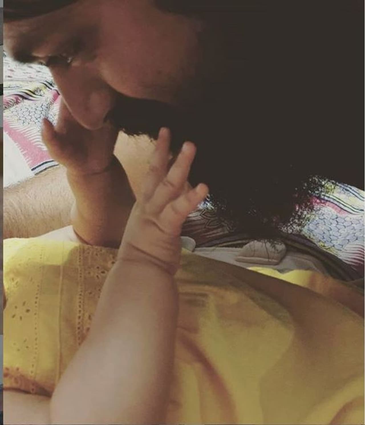 ರಾಧಿಕಾ ಯಶ್ ಮೊಟ್ಟ ಮೊದಲು ಮಗಳ ಪೂರ್ತಿ ಫೋಟೋ ಹಾಕದೇ ಕುತೂಹಲ ಮೂಡಿಸಿದ ಫೋಟೋವಿದು ರಾಧಿಕಾ ಯಶ್ ಮೊಟ್ಟ ಮೊದಲು ಮಗಳ ಪೂರ್ತಿ ಫೋಟೋ ಹಾಕದೇ ಕುತೂಹಲ ಮೂಡಿಸಿದ ಫೋಟೋವಿದು