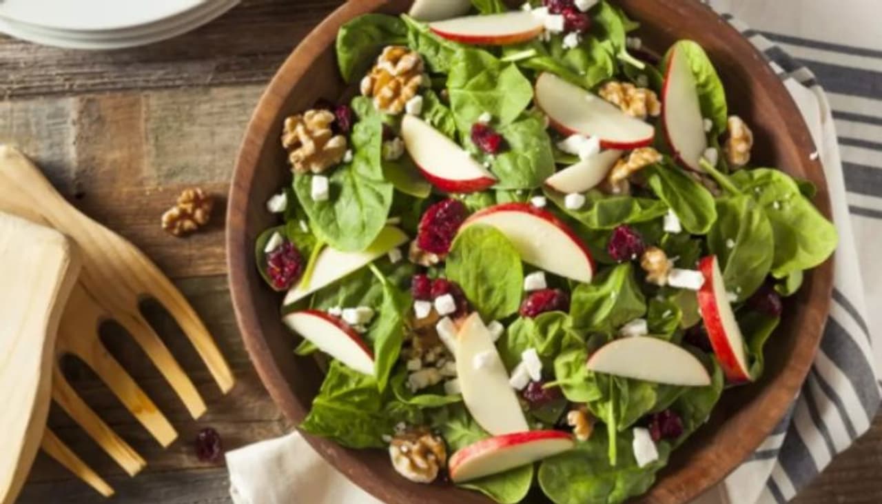 <p><br />Salad dressings: So, you think that eating salads is you healthy? Think again. The dressings that go with your salad are chockfull of calories.</p>