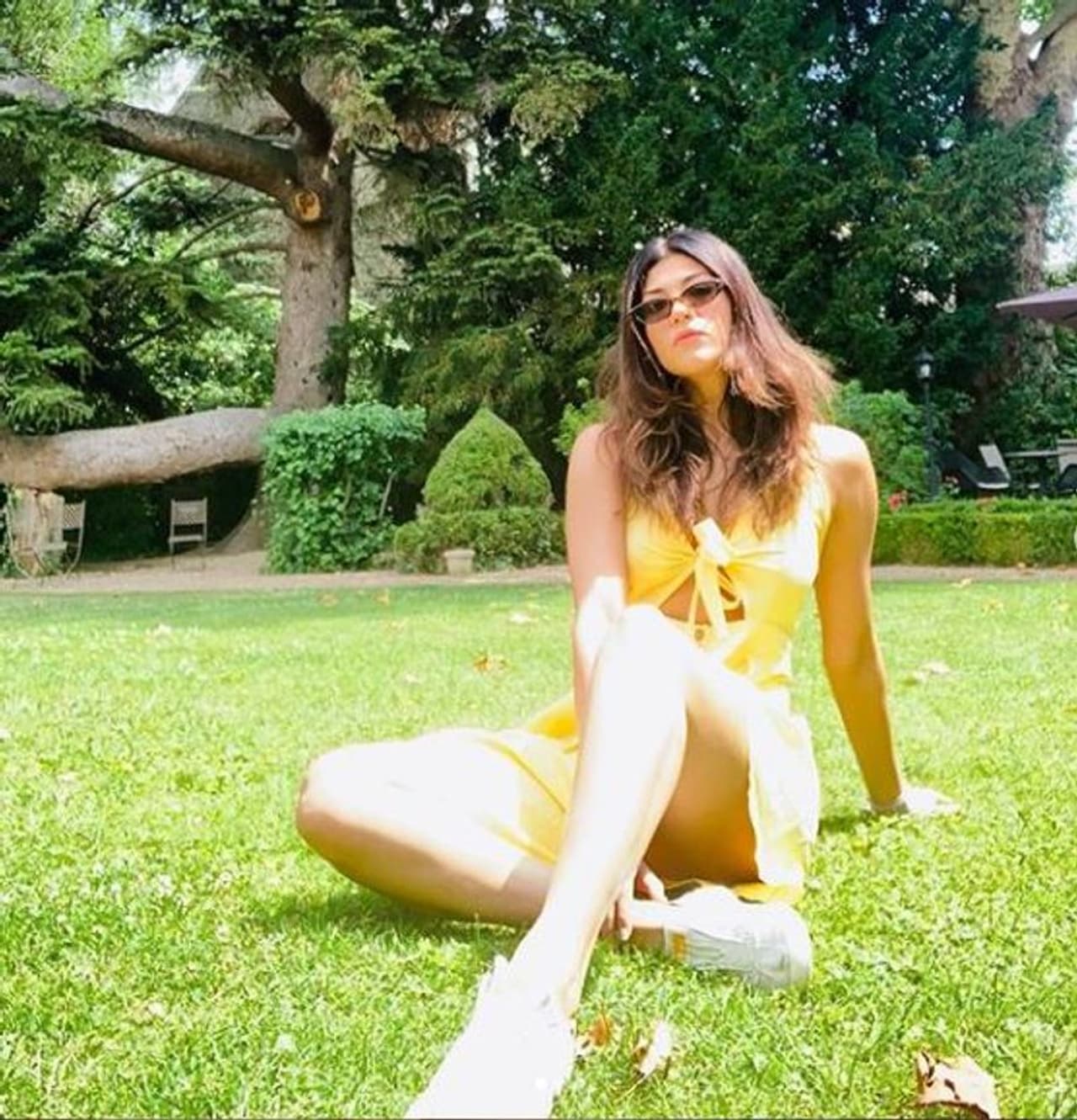 ಅರ್ಚನಾ ಮೂಲತಃ ಮಾಡಲ್, ವಿಜೆ ಹಾಗೂ ಐಪಿಲ್ ನಿರೂಪಕಿ. ಅರ್ಚನಾ ಮೂಲತಃ ಮಾಡಲ್, ವಿಜೆ ಹಾಗೂ ಐಪಿಲ್ ನಿರೂಪಕಿ.