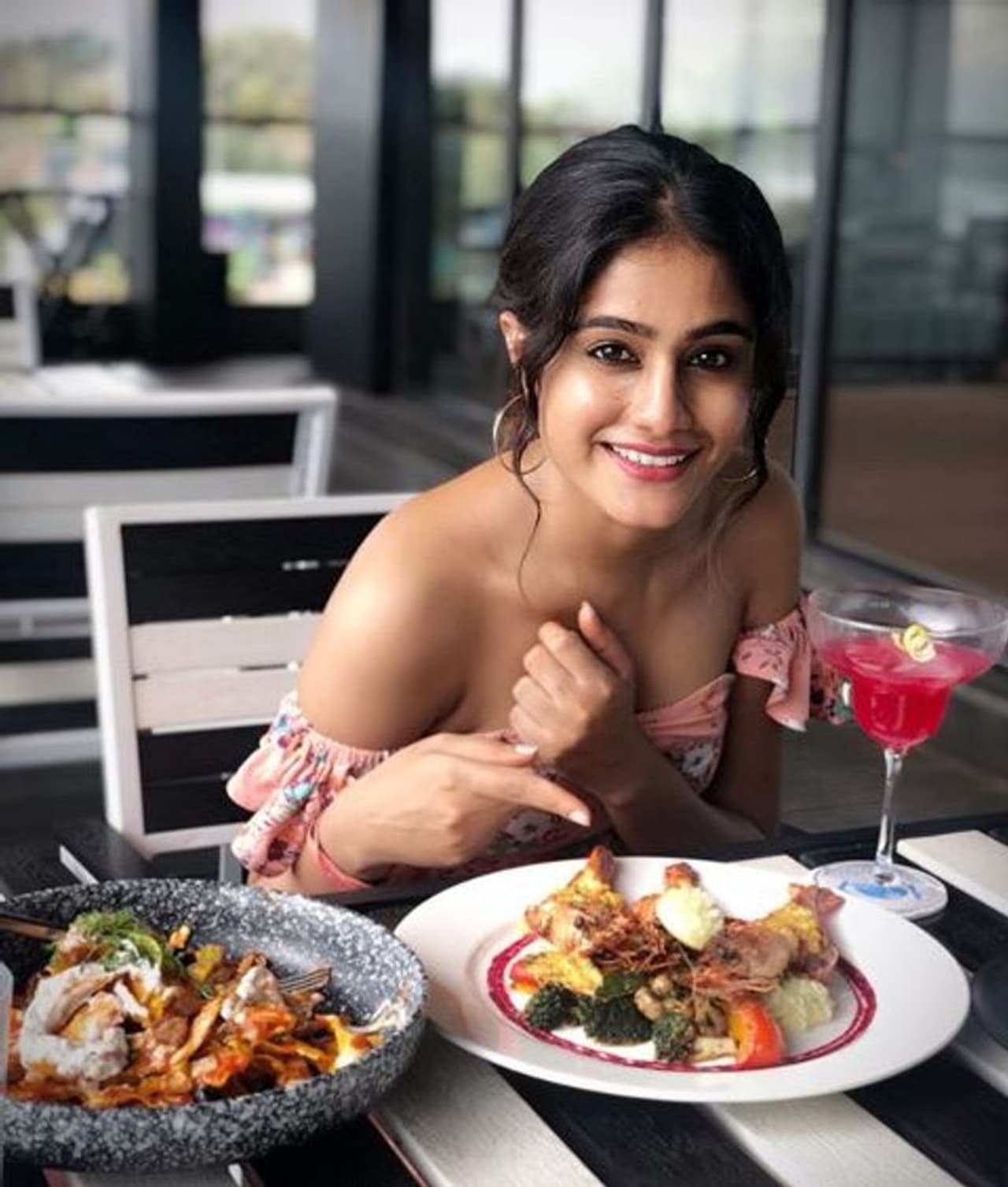 'ಪದ್ಮಾವತಿ'ಯ ಪದ್ದು ರಿಯಲ್ ನೇಮ್ ದೀಪ್ತಿ ಮಾನೆ. 'ಪದ್ಮಾವತಿ'ಯ ಪದ್ದು ರಿಯಲ್ ನೇಮ್ ದೀಪ್ತಿ ಮಾನೆ.