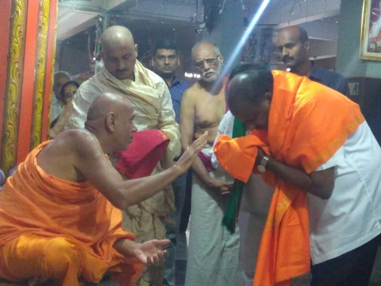 ಮುಂದುವರಿದ ಮುಖ್ಯಮಂತ್ರಿ ಎಚ್ ಡಿ ಕುಮಾರಸ್ವಾಮಿ ಟೆಂಪಲ್ ರನ್