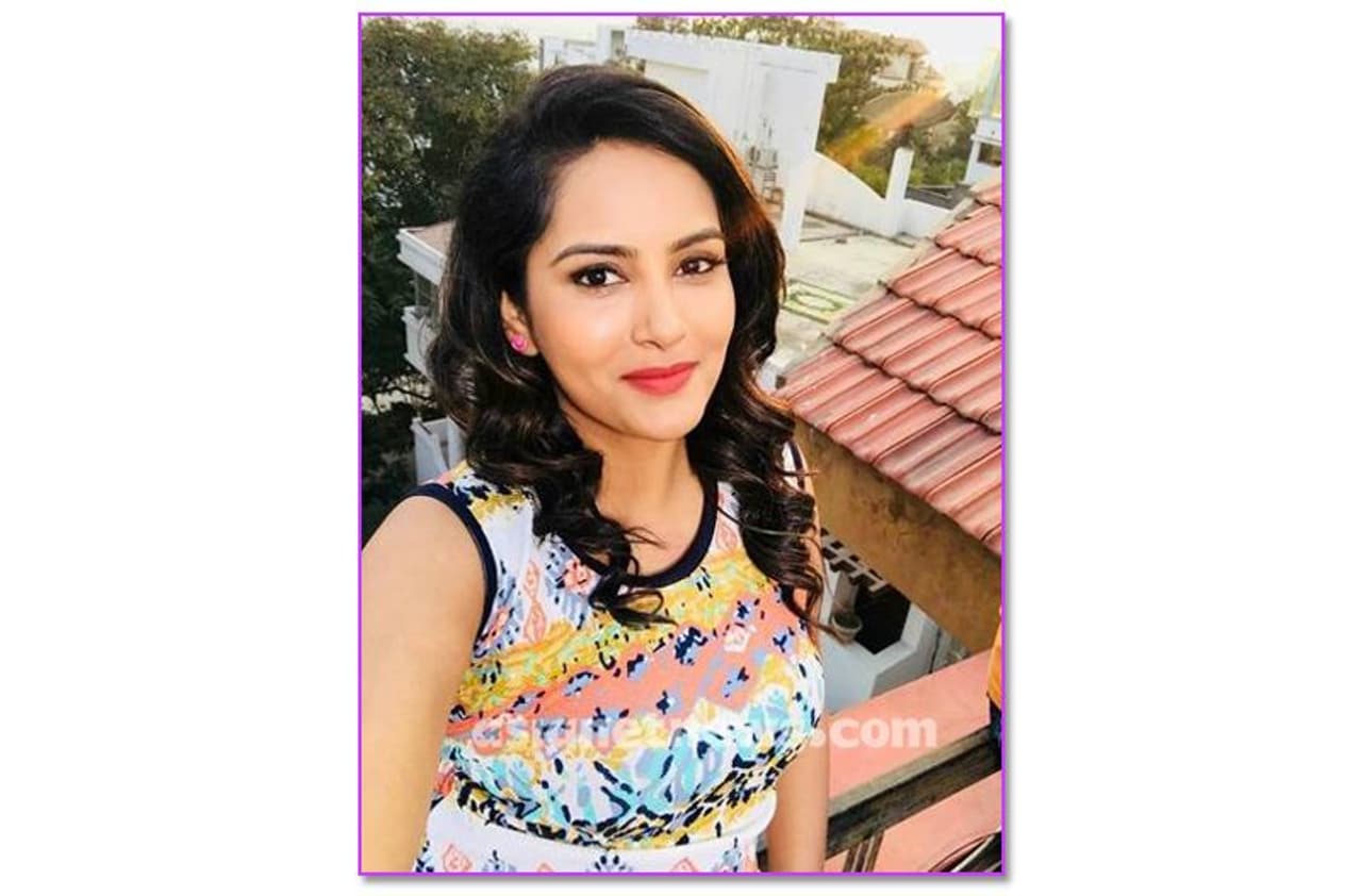 ഹിമജ റെഡ്ഡി ( ടിവി സീരിയല് താരം) ഹിമജ റെഡ്ഡി ( ടിവി സീരിയല് താരം)