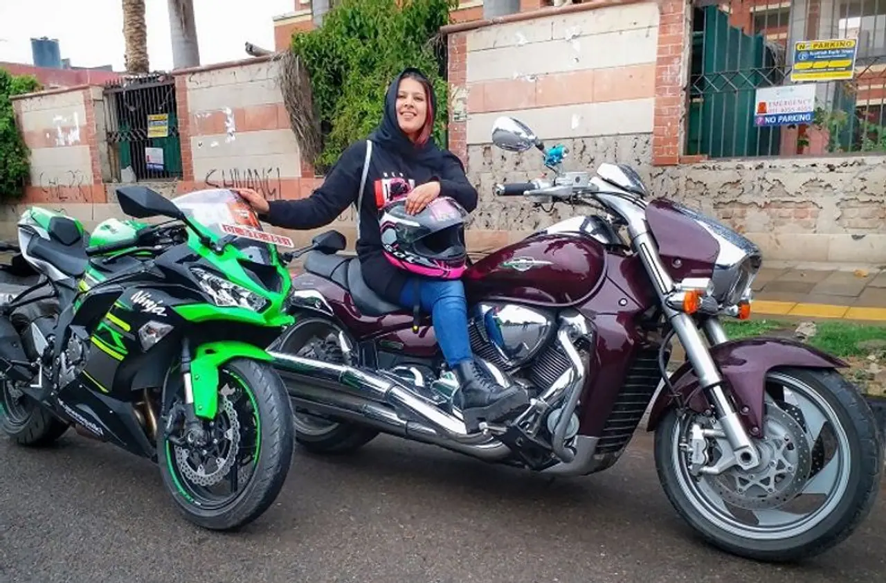 ರೋಶನಿ ದೆಹಲಿಯ ಜಾಮಿಯಾ ಮಿಲ್ಲಿಯಾ ಇಸ್ಲಾಮಿಯಾ ವಿಶ್ವವಿದ್ಯಾನಿಲಯದ ವಿದ್ಯಾರ್ಥಿನಿ