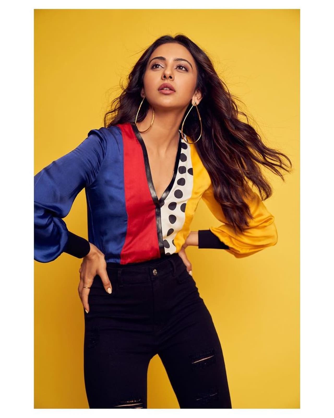 (Photo Courtesy Instagram) టాలీవుడ్ లో స్టార్ హీరోయిన్ గా గుర్తింపు తెచ్చుకున్న రకుల్ కెరీర్ ఈ మధ్య బాగా స్లో అయింది. (Photo Courtesy Instagram) టాలీవుడ్ లో స్టార్ హీరోయిన్ గా గుర్తింపు తెచ్చుకున్న రకుల్ కెరీర్ ఈ మధ్య బాగా స్లో అయింది.